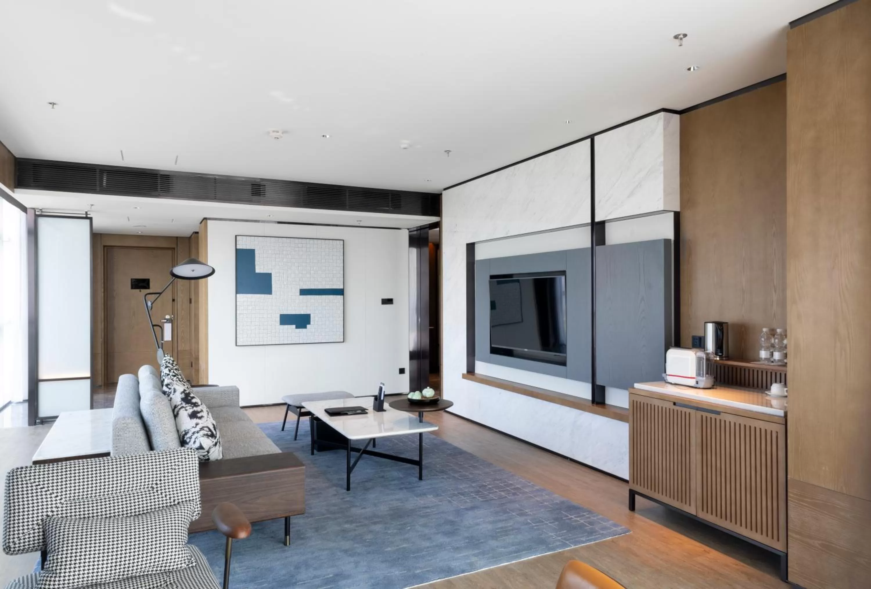 TV and multimedia in Sheraton Zhaoqing Dinghu