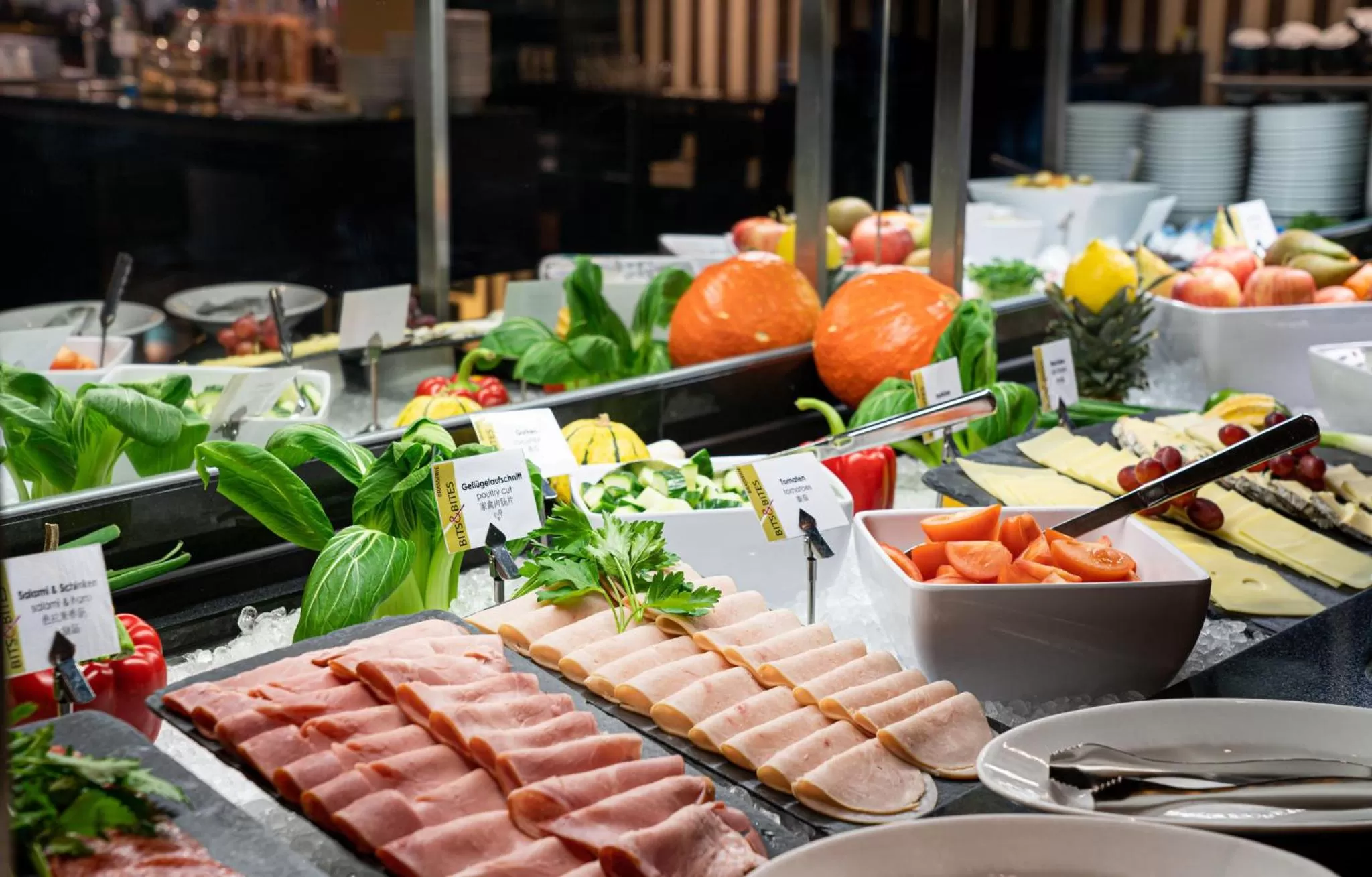 Breakfast in Holiday Inn Zürich Messe by IHG