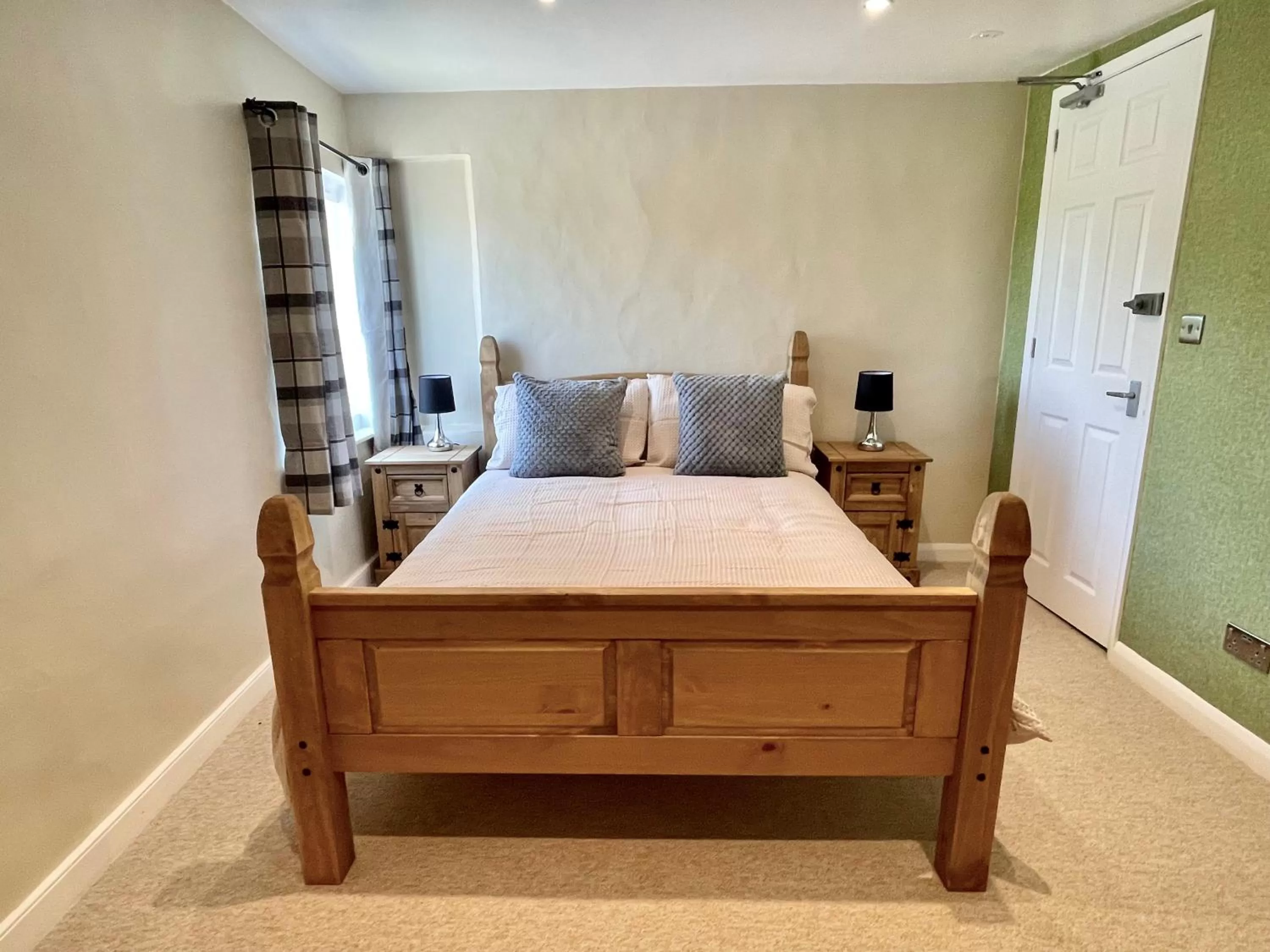 Bed in The Maltsters Country Inn