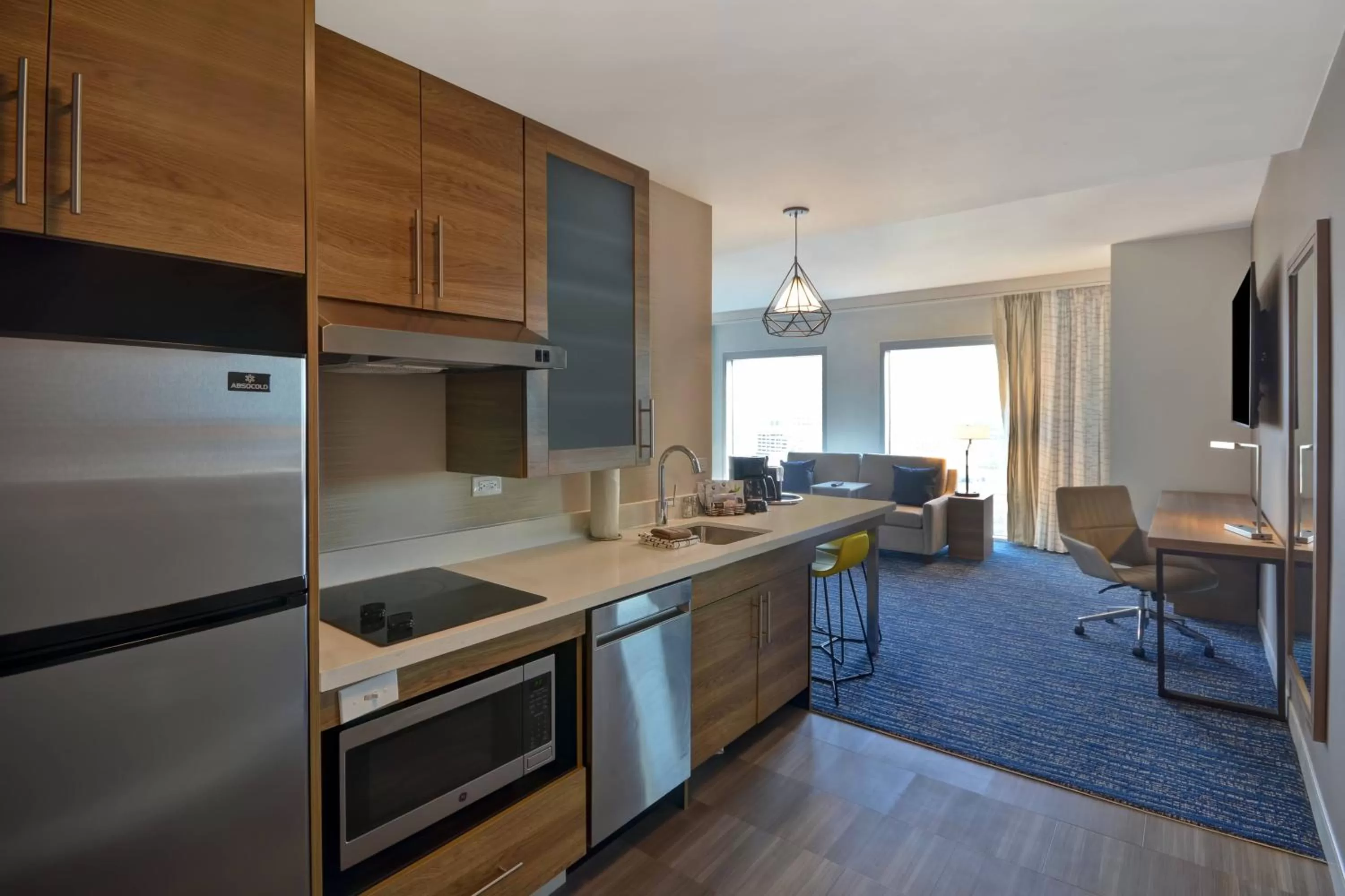 Kitchen or kitchenette in Residence Inn by Marriott New Orleans French Quarter Area/Cen B