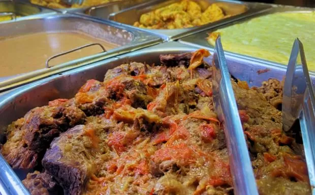 Restaurant/places to eat in Pousada Jovimar