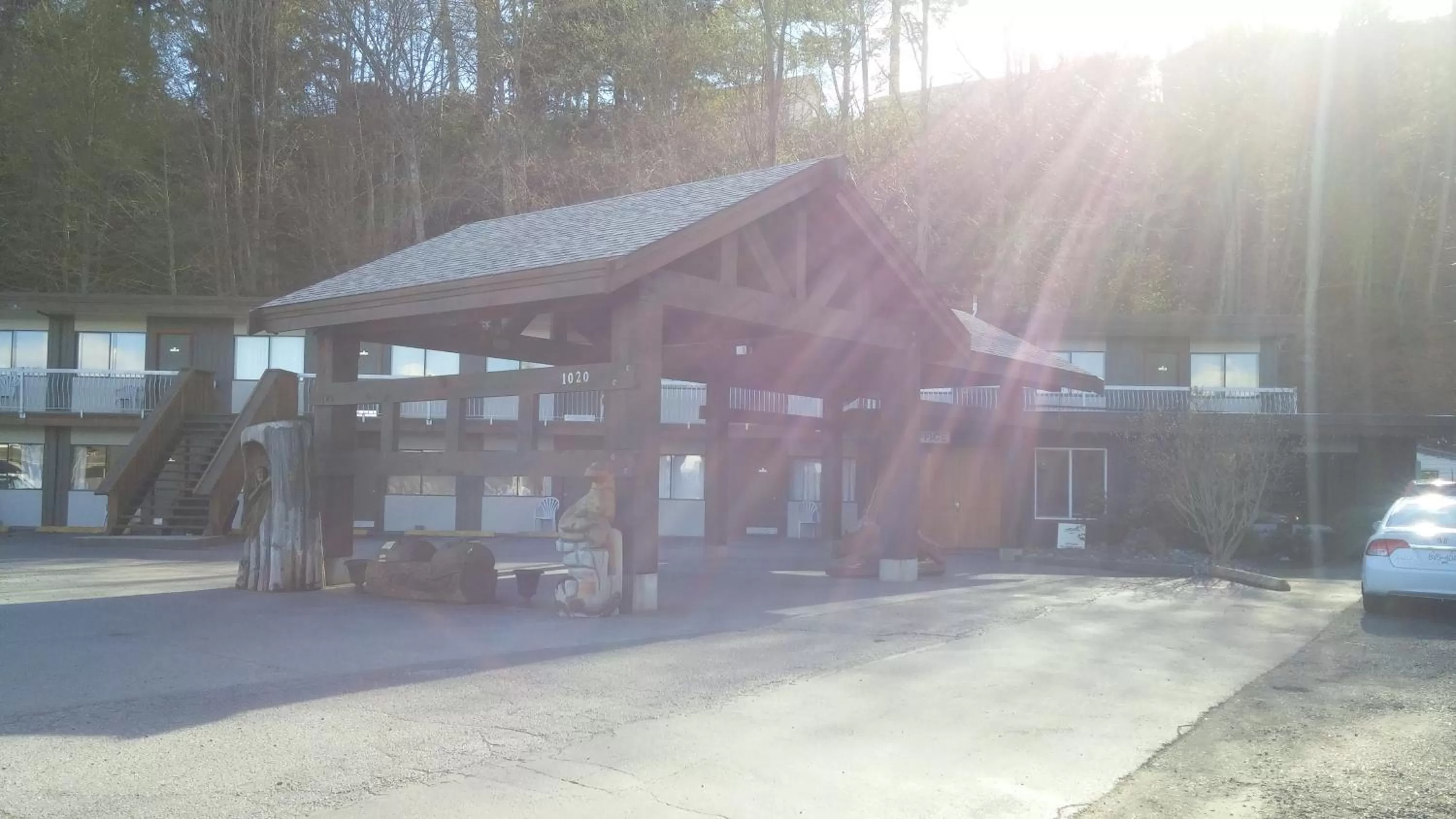 Facade/entrance, Property Building in Big Rock Motel