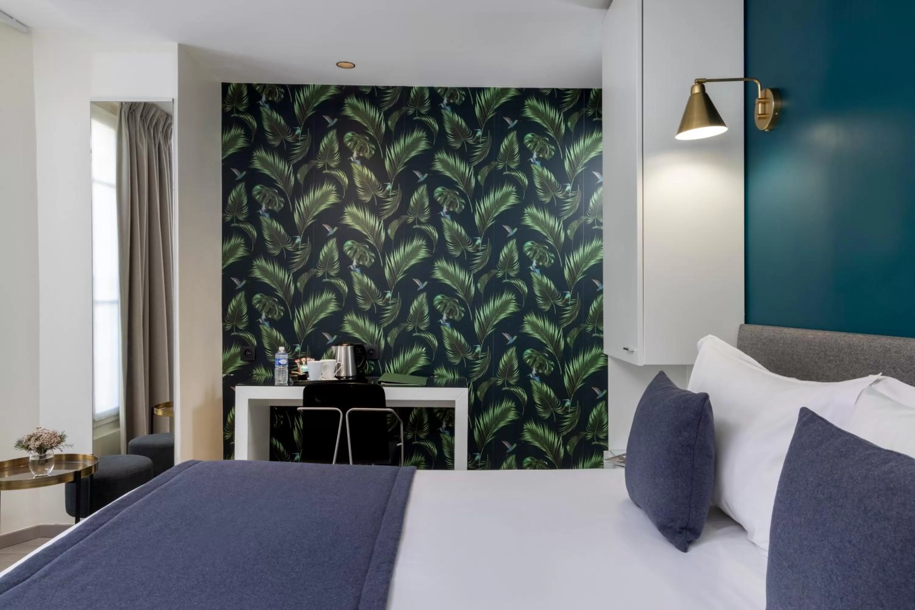 Bedroom, Bed in Hôtel Brady