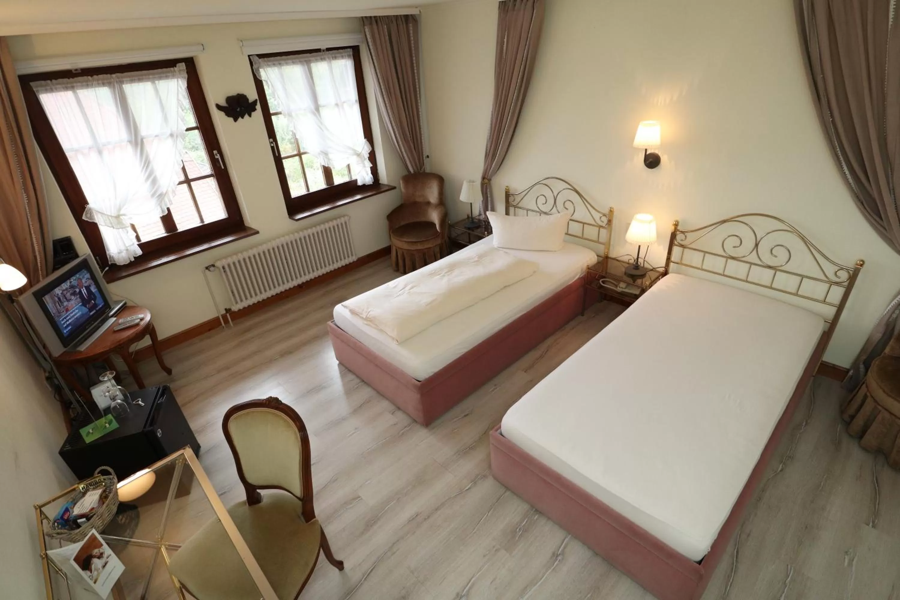 Bed in Schwarzwaldhotel Stollen