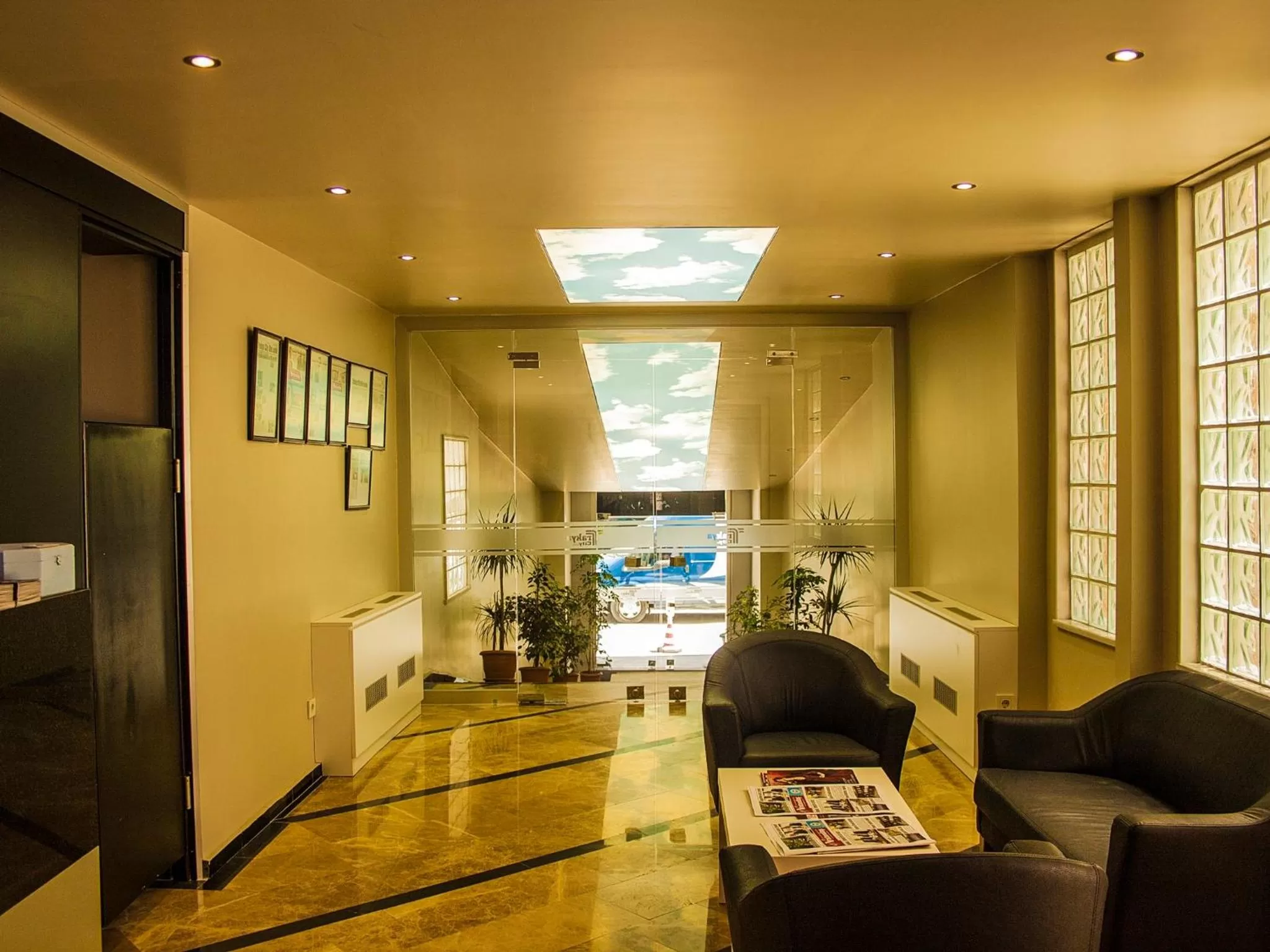 Lobby or reception in Trakya City Hotel