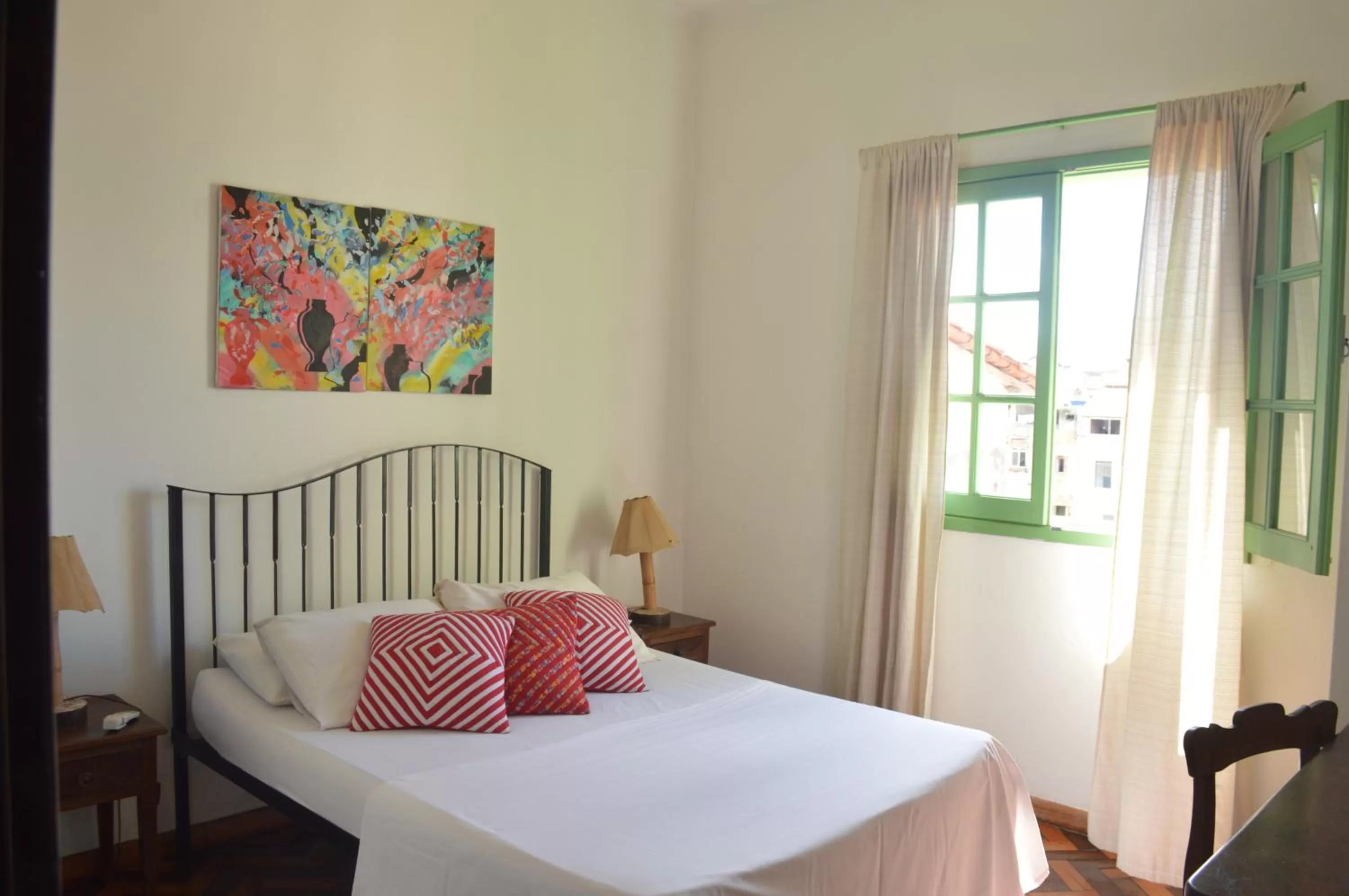 Photo of the whole room, Bed in Pousada Baluarte