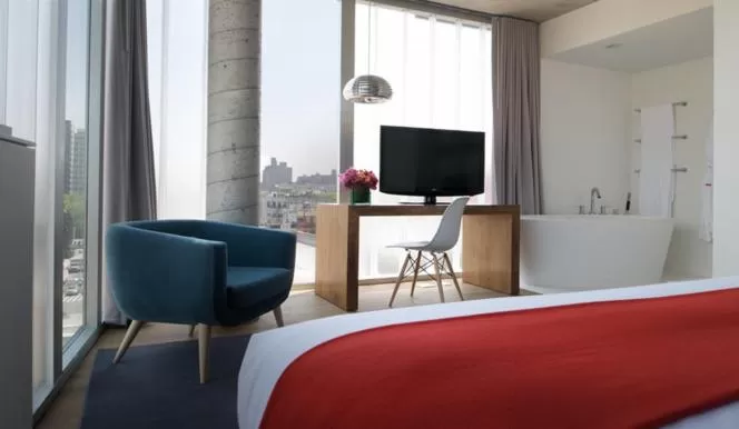 Photo of the whole room, Bed in Nolitan Hotel SoHo - New York