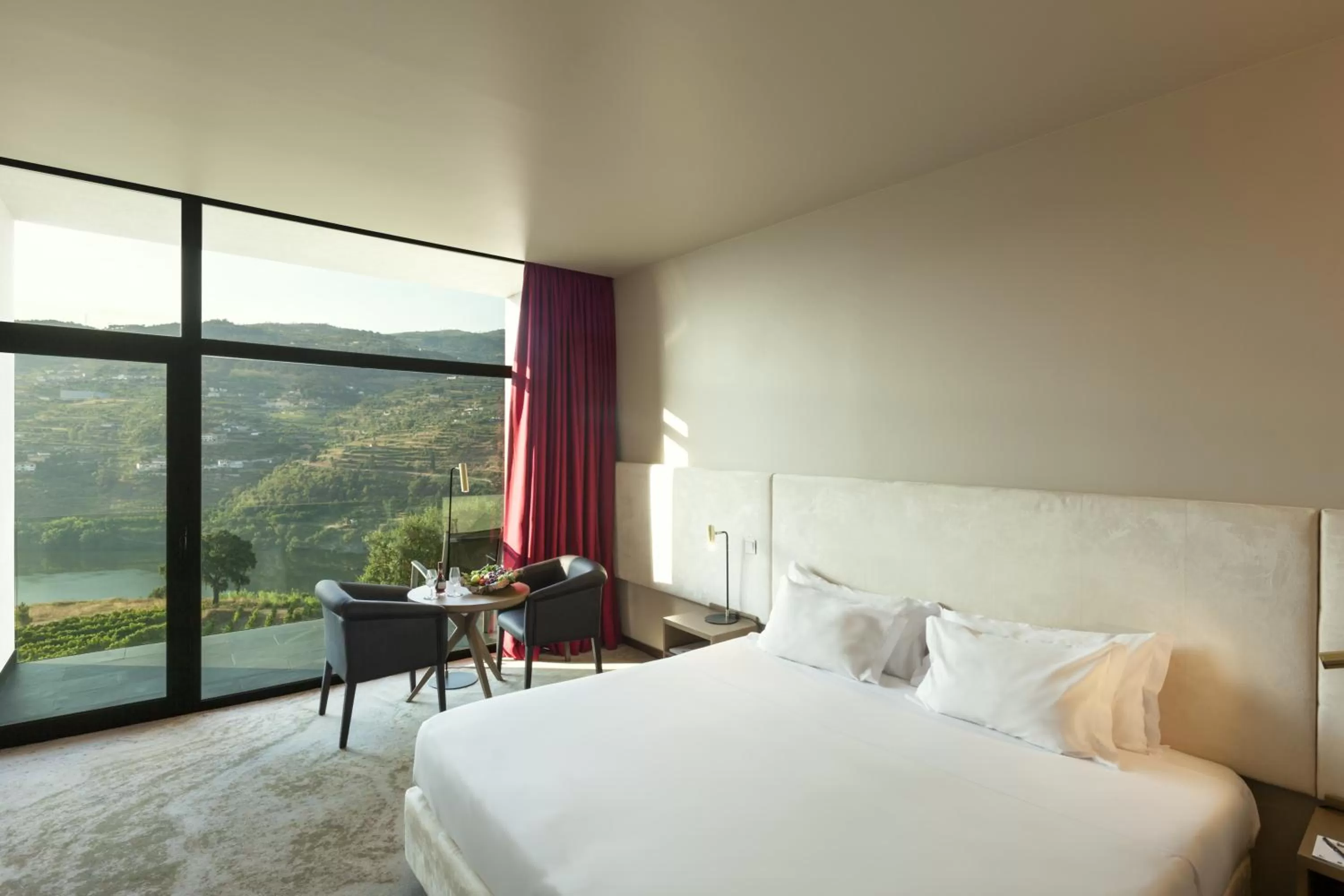 Bedroom, Bed in Douro Palace Hotel Resort & SPA