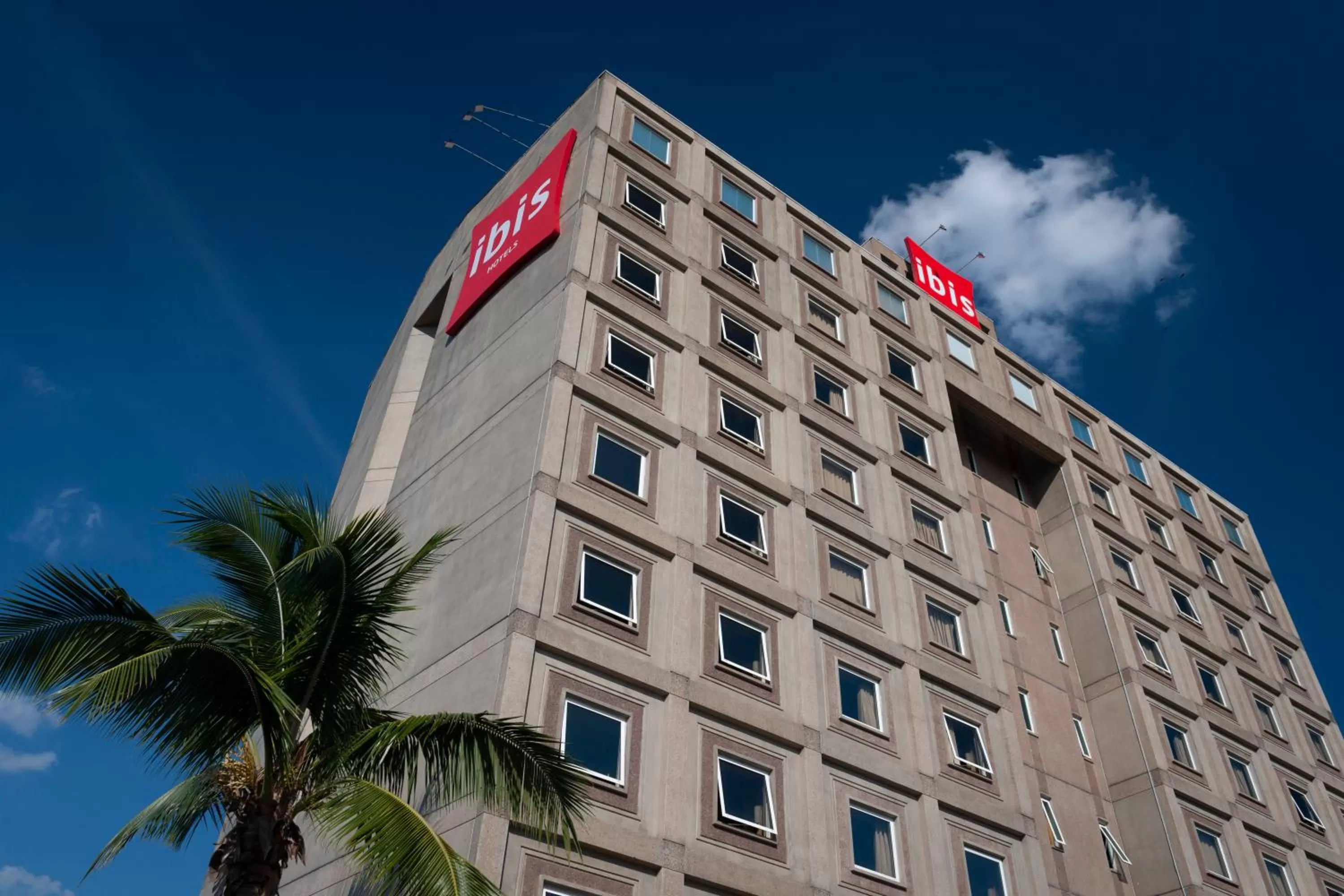 Property building in ibis Sorocaba