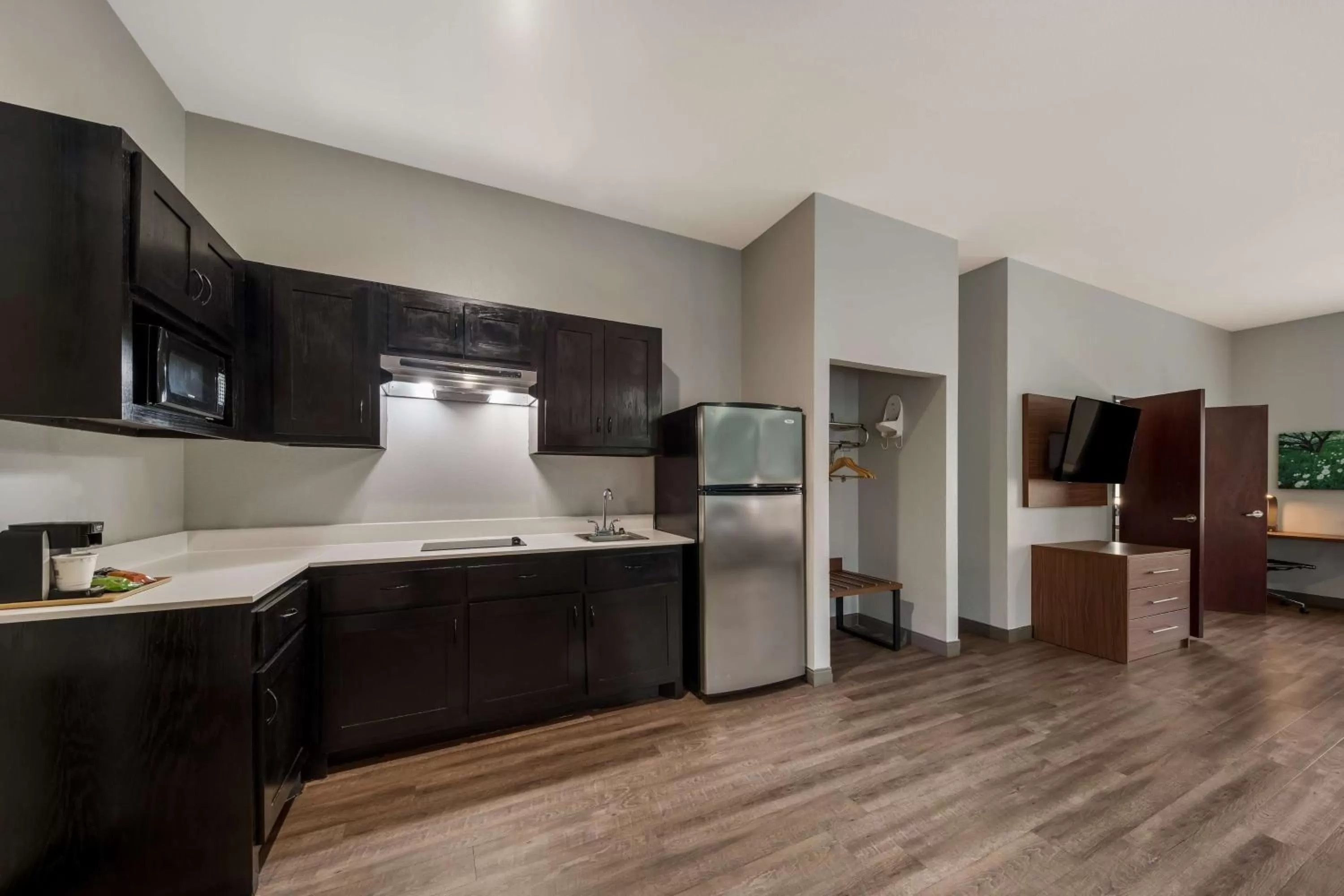 Kitchen or kitchenette in Best Western Bowie Inn & Suites