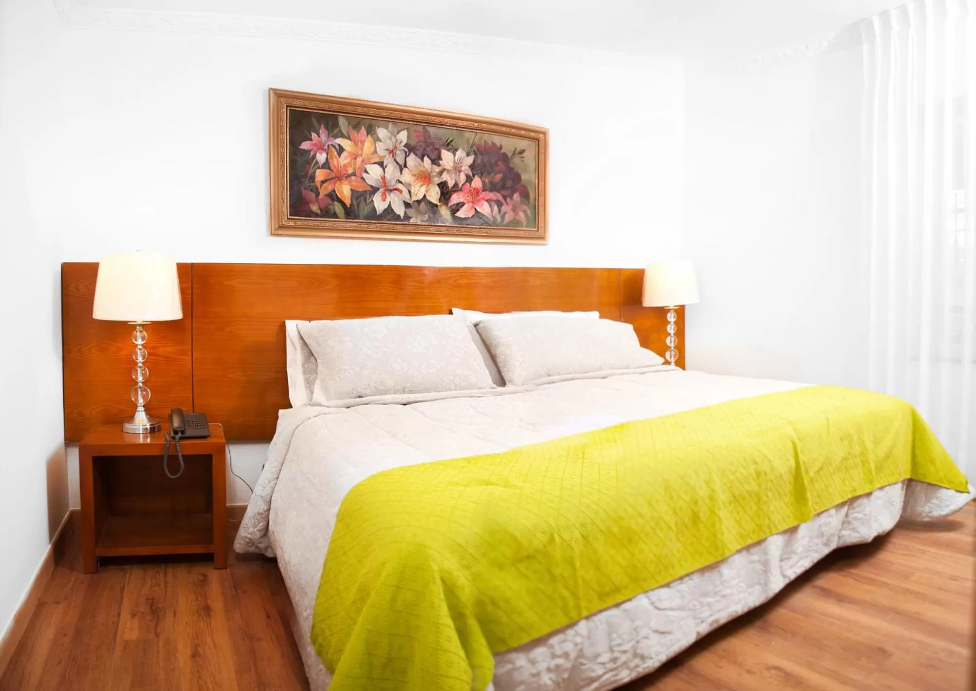 Bed in Hotel Casa Mahanaim Colferias, Bogotá