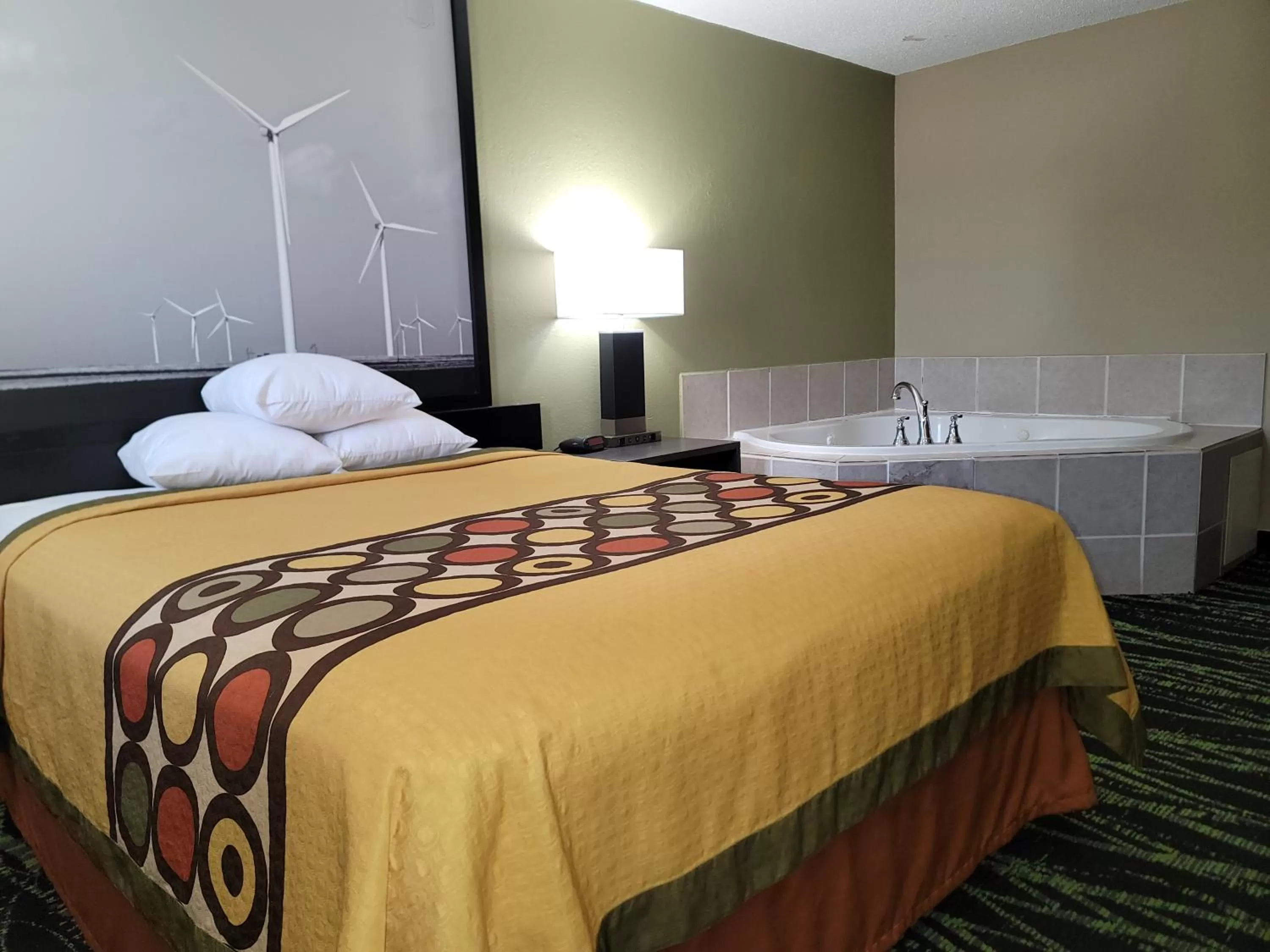 Bedroom, Bed in Red Lion Inn and Suites Liberty