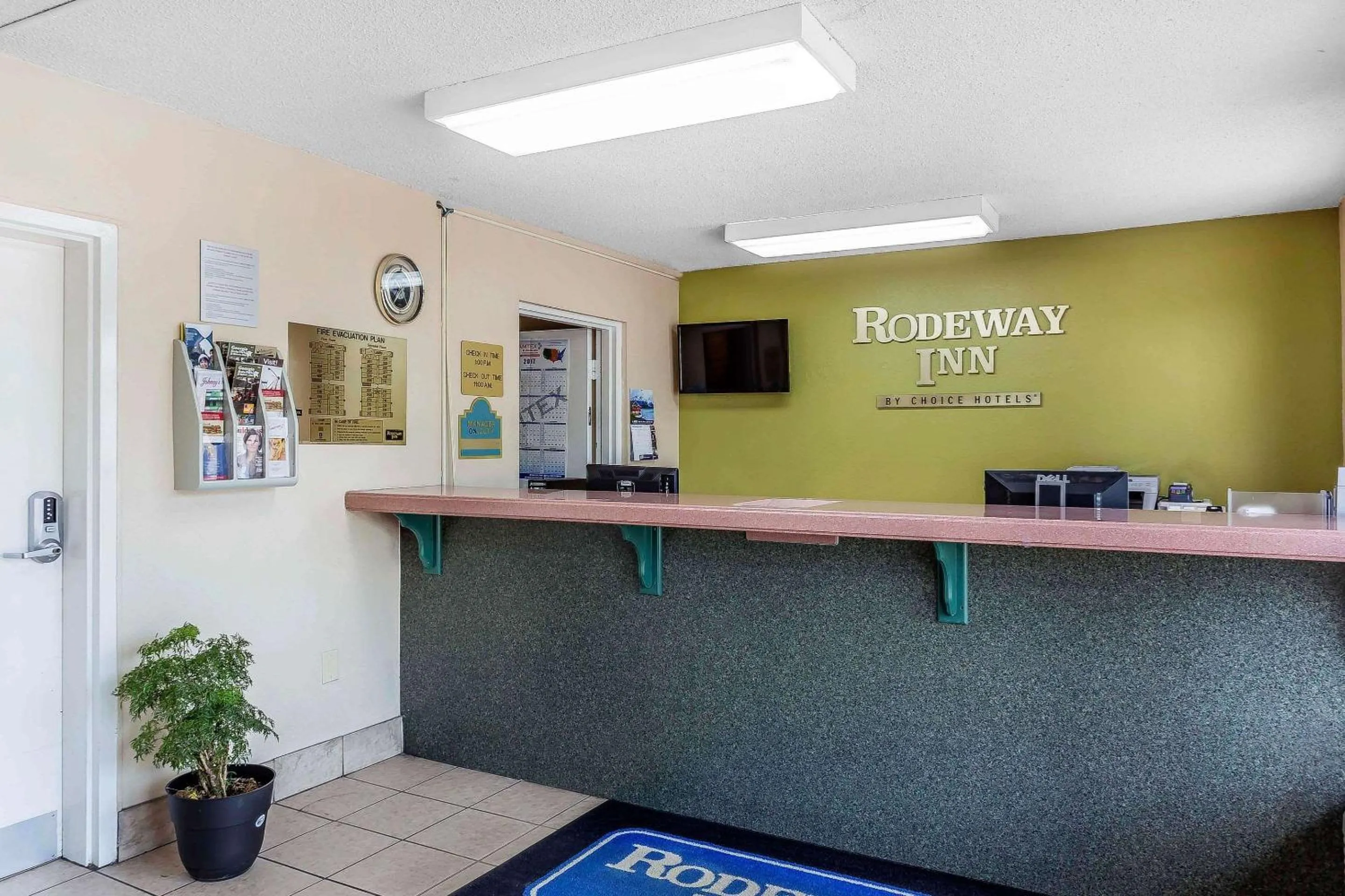 Lobby or reception in Rodeway Inn Augusta South
