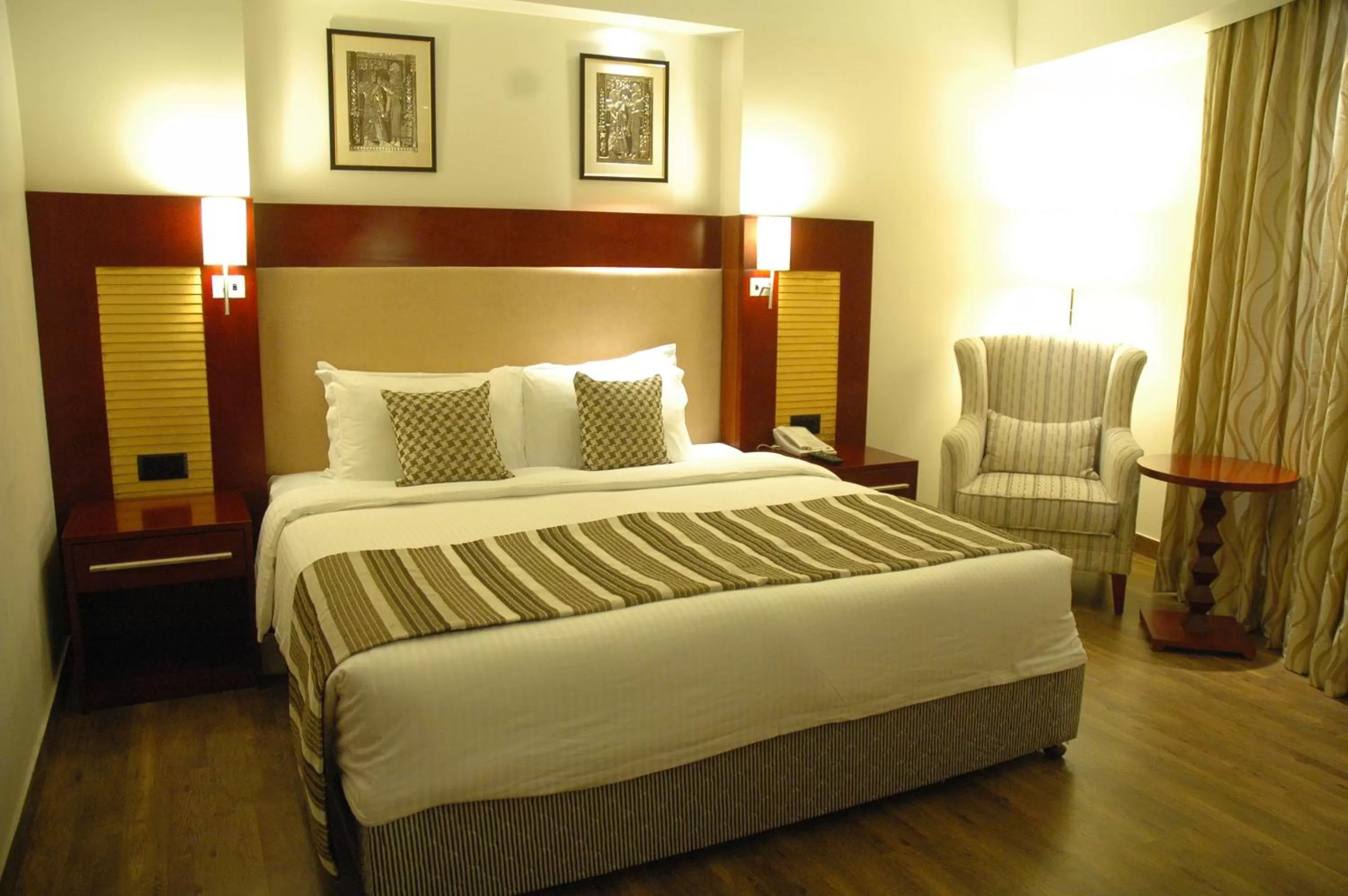 Bed in Sarovar Portico Jaipur