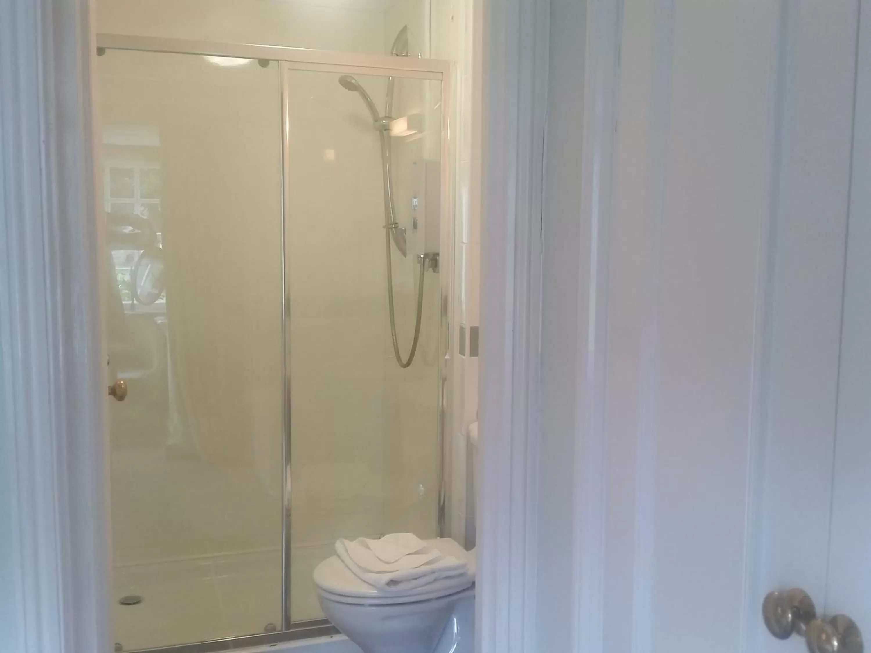 Bathroom in Kersbrook Guest Accommodation