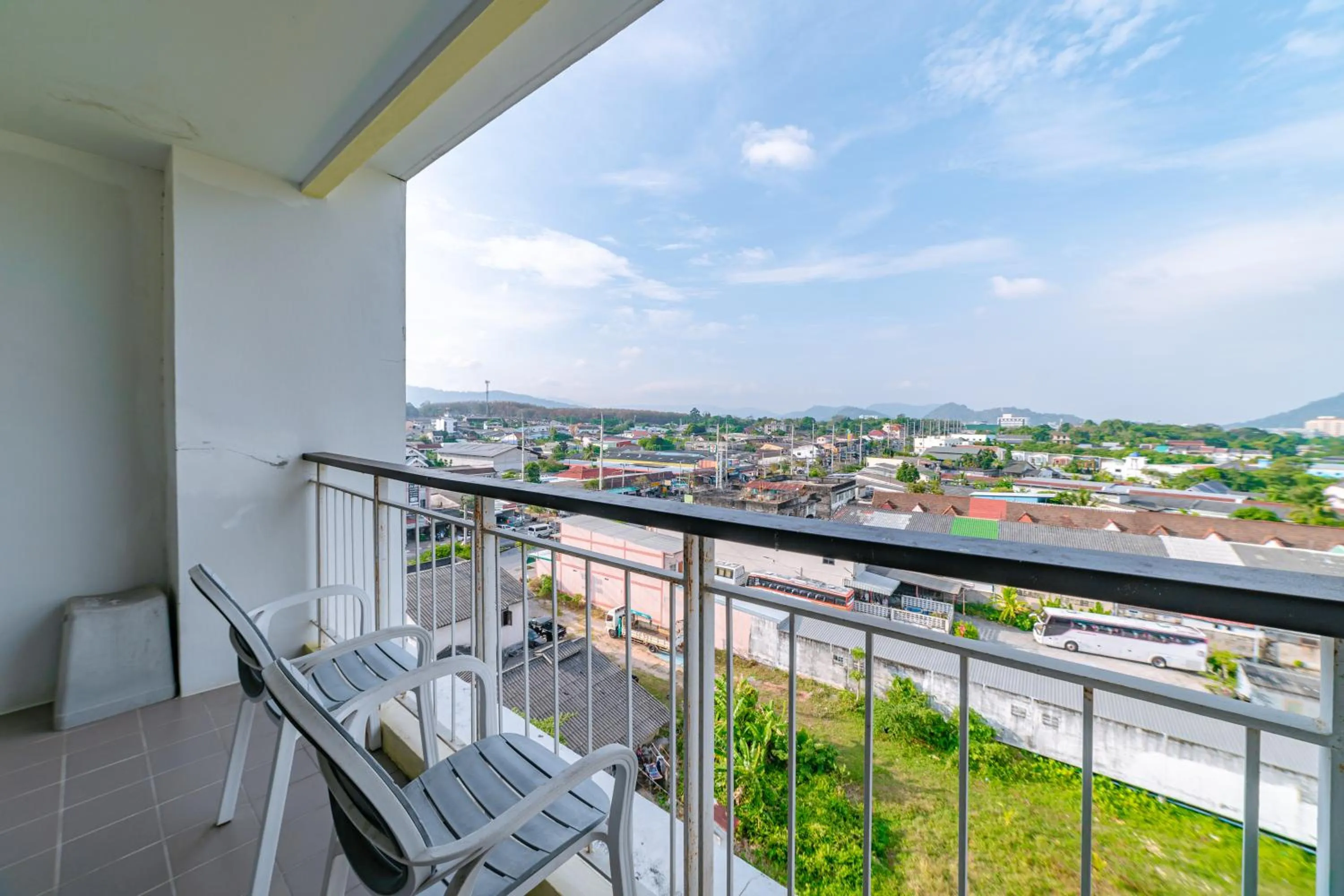 Day in Ratana Hotel Sakdidet, PHUKET TOWN