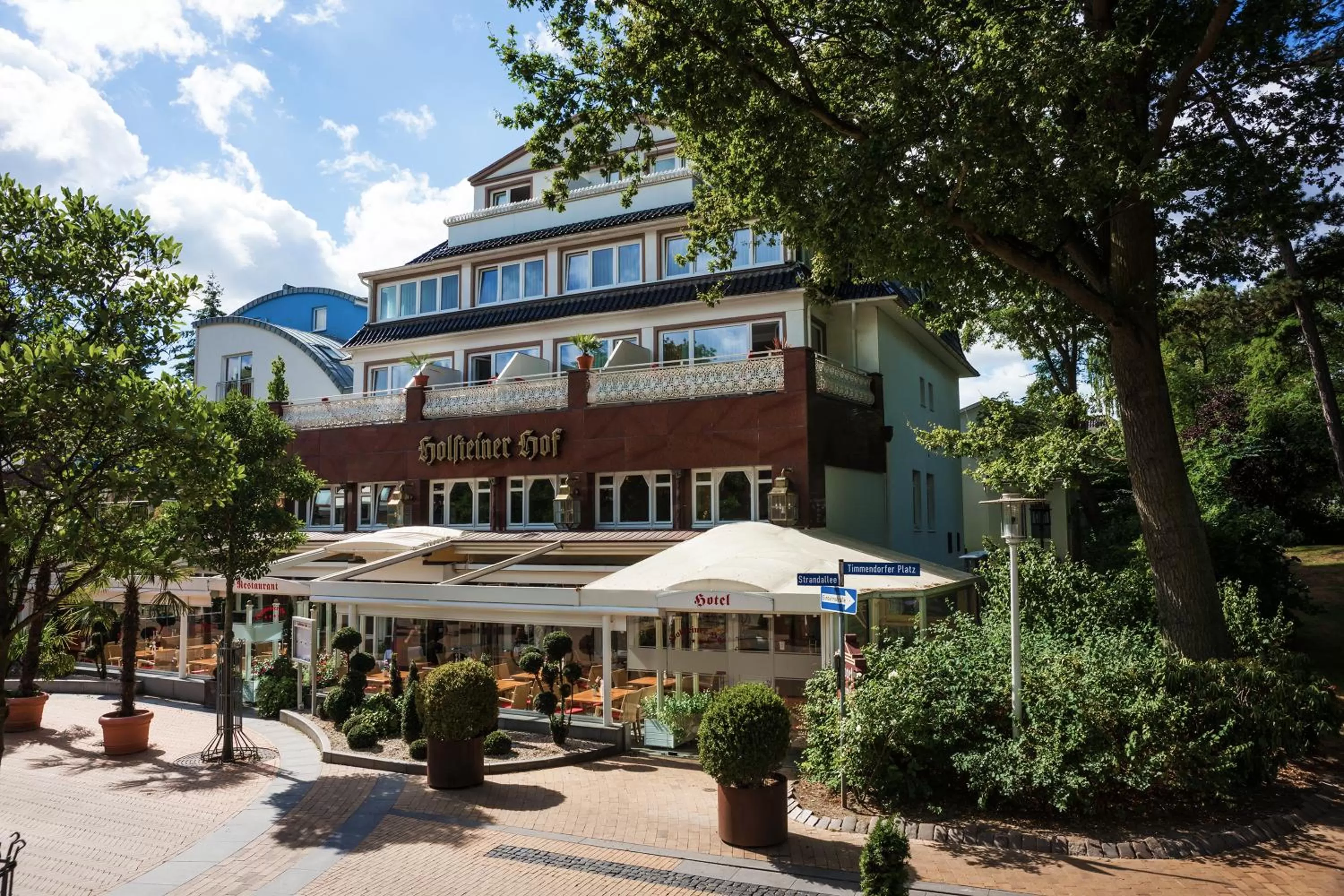 Property building in Hotel Holsteiner Hof - Timmendorfer Strand