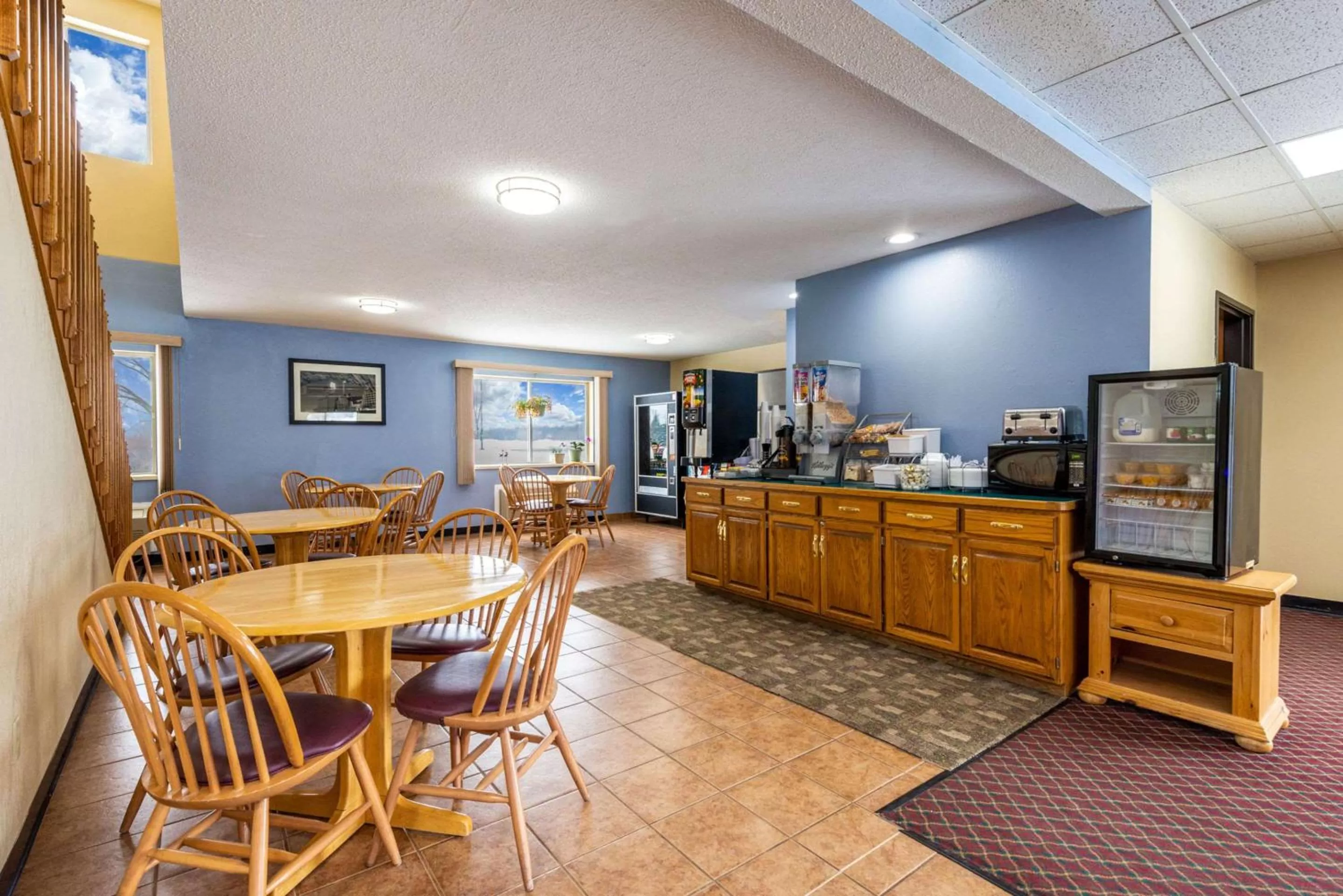 Restaurant/places to eat in Rodeway Inn Milaca