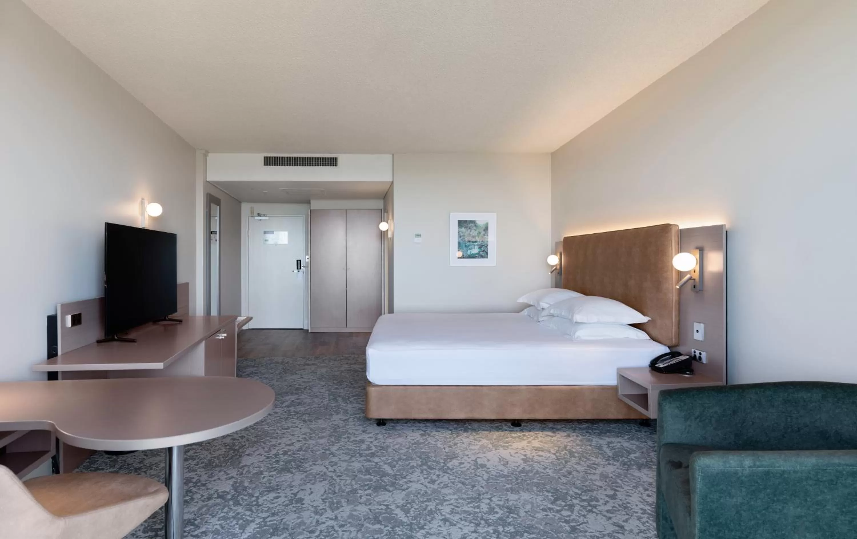 Bed in Hilton Garden Inn Darwin