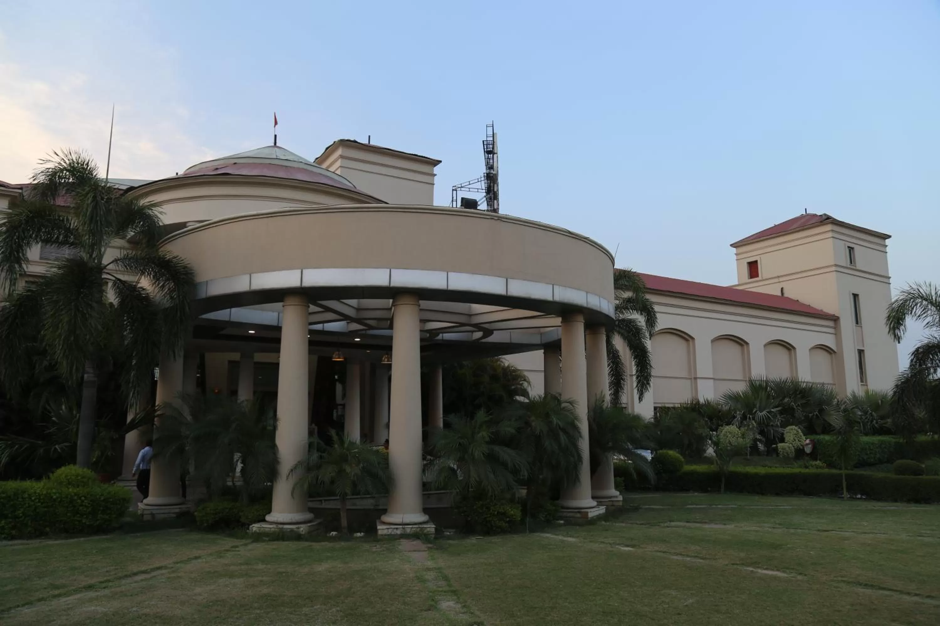 Property building in The Cabbana Resort & Spa