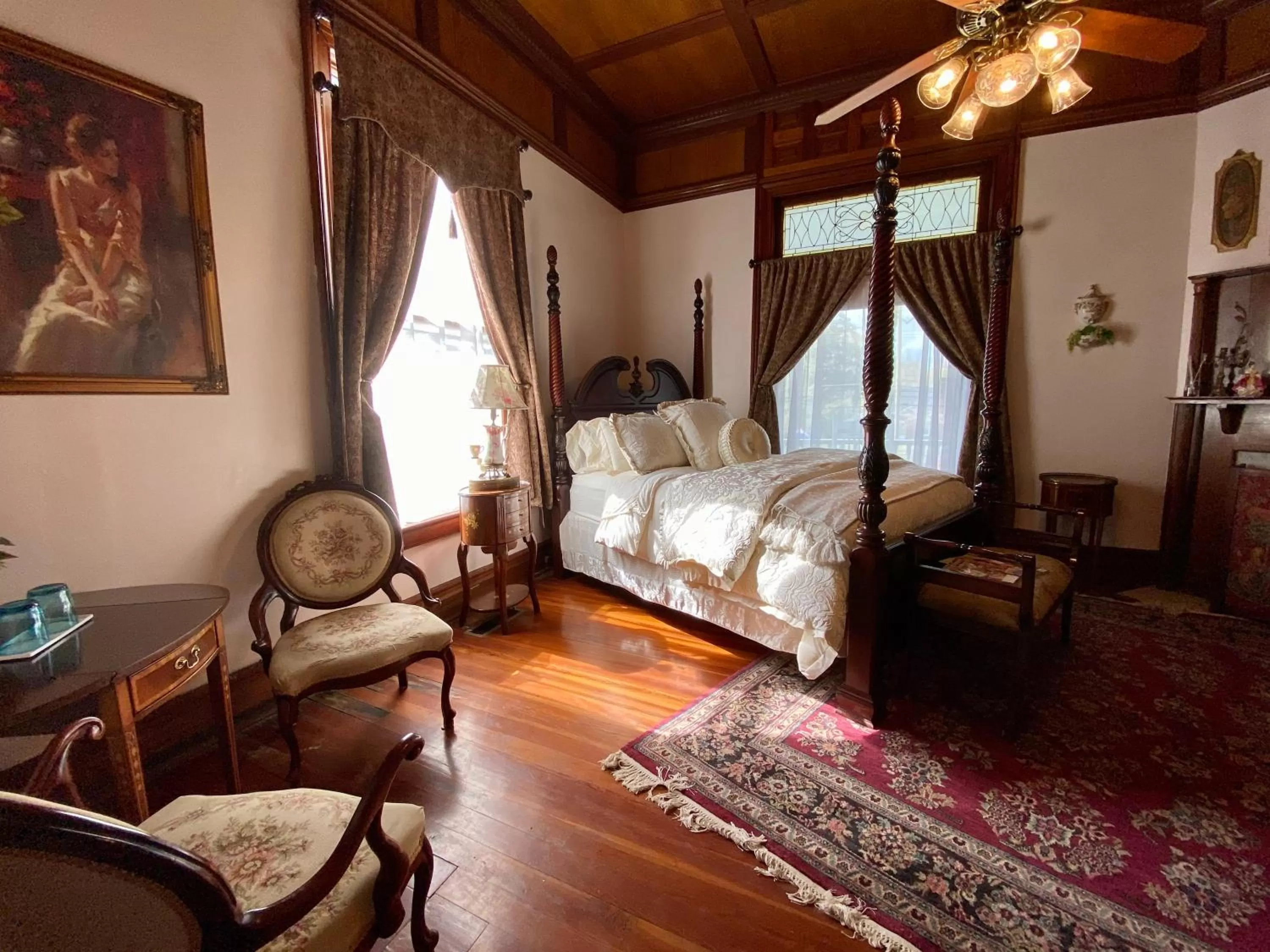 Seating Area in Hogan House Bed and Breakfast at Rose Hill