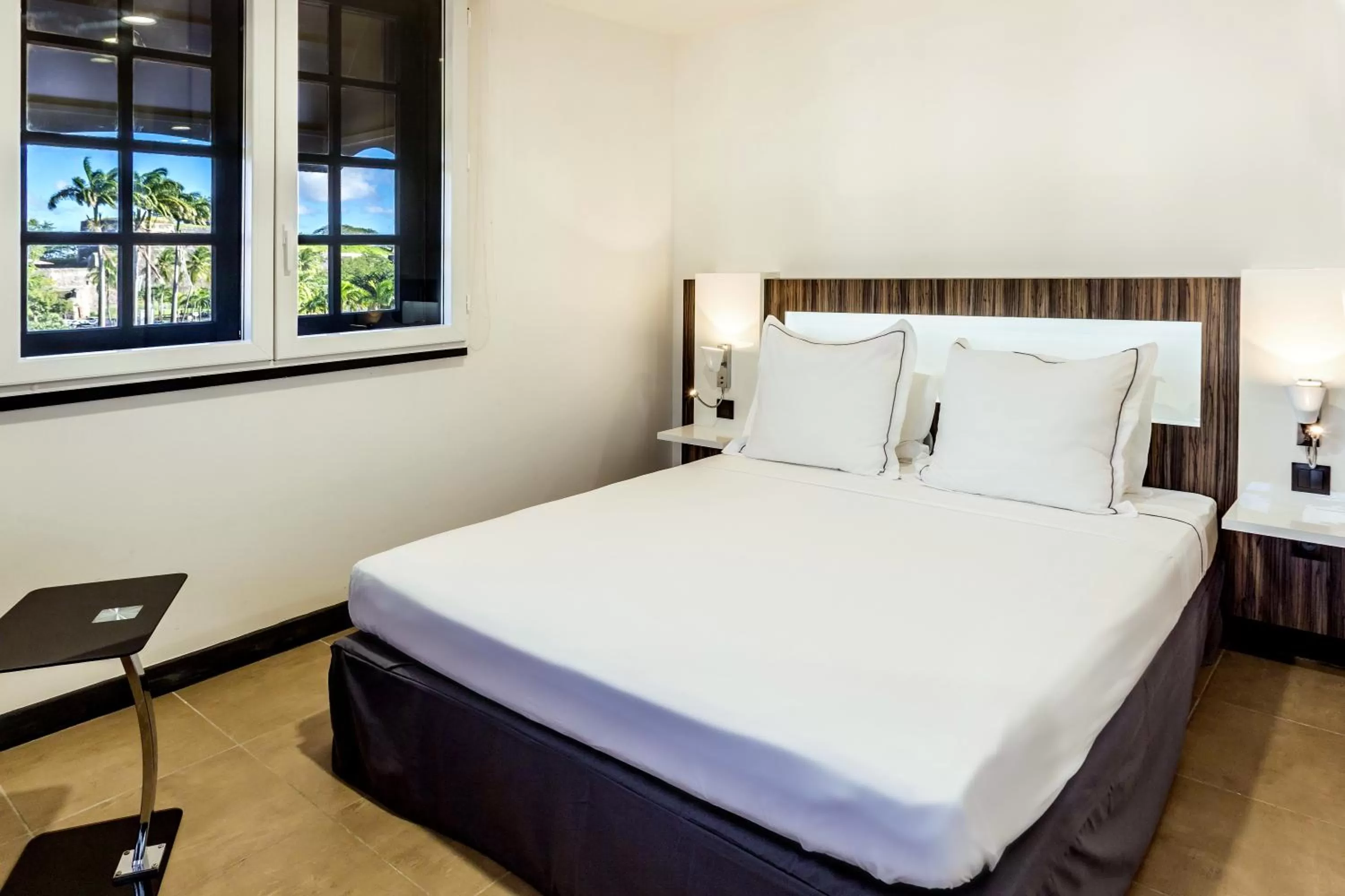 Photo of the whole room, Bed in Residence Fort Savane