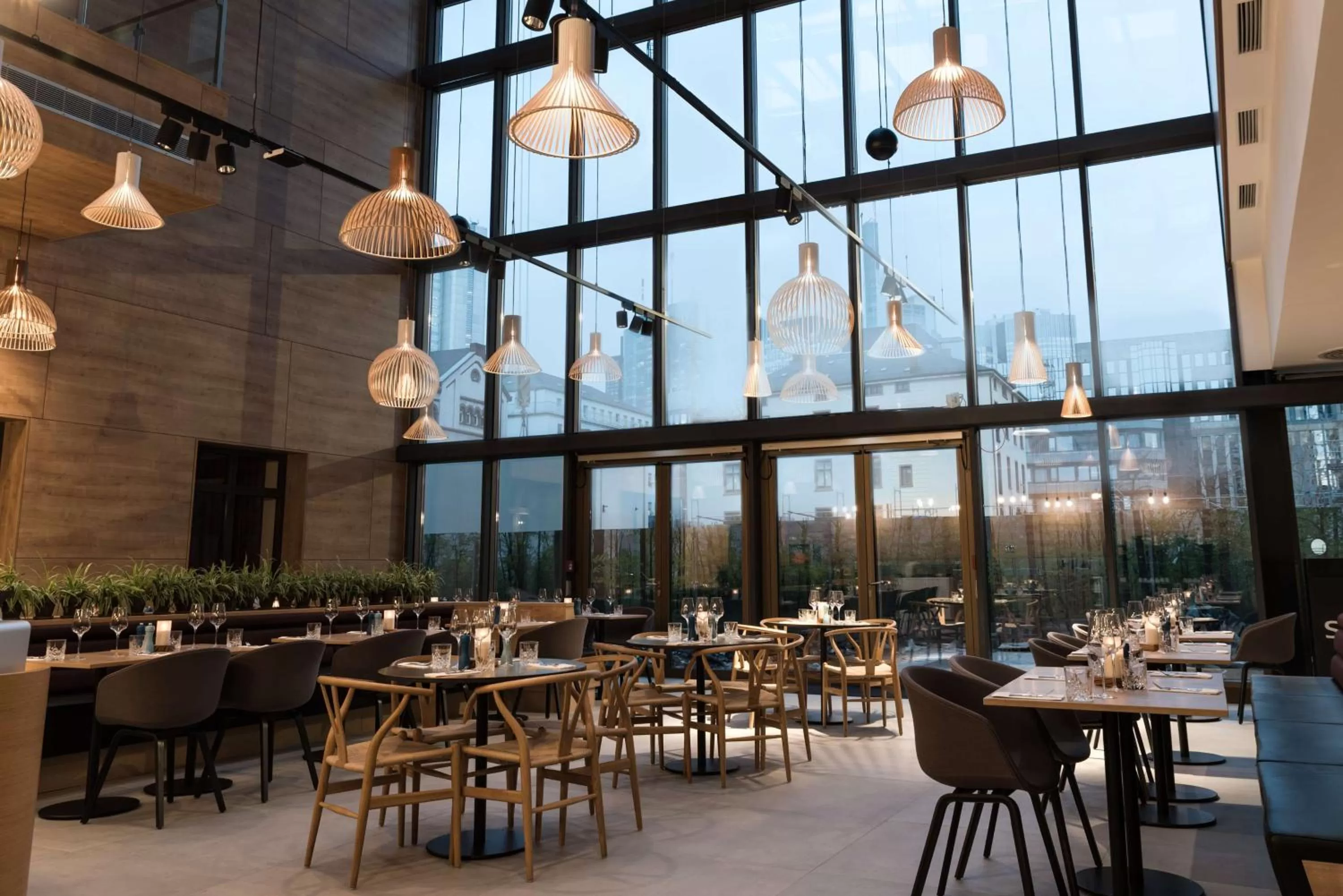 Restaurant/places to eat in Scandic Frankfurt Museumsufer