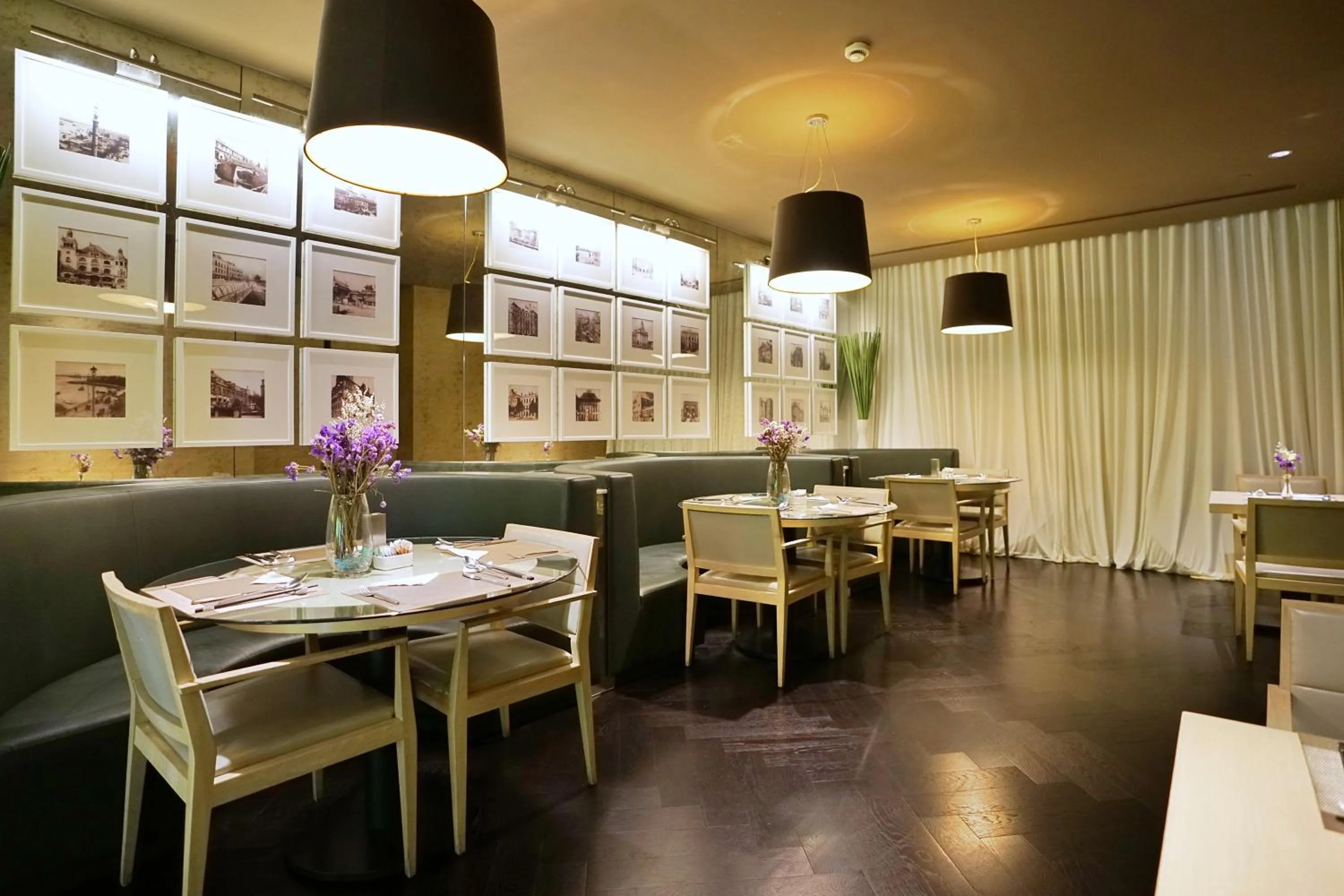 Restaurant/places to eat in Metropolo Dahua Hotel Shanghai