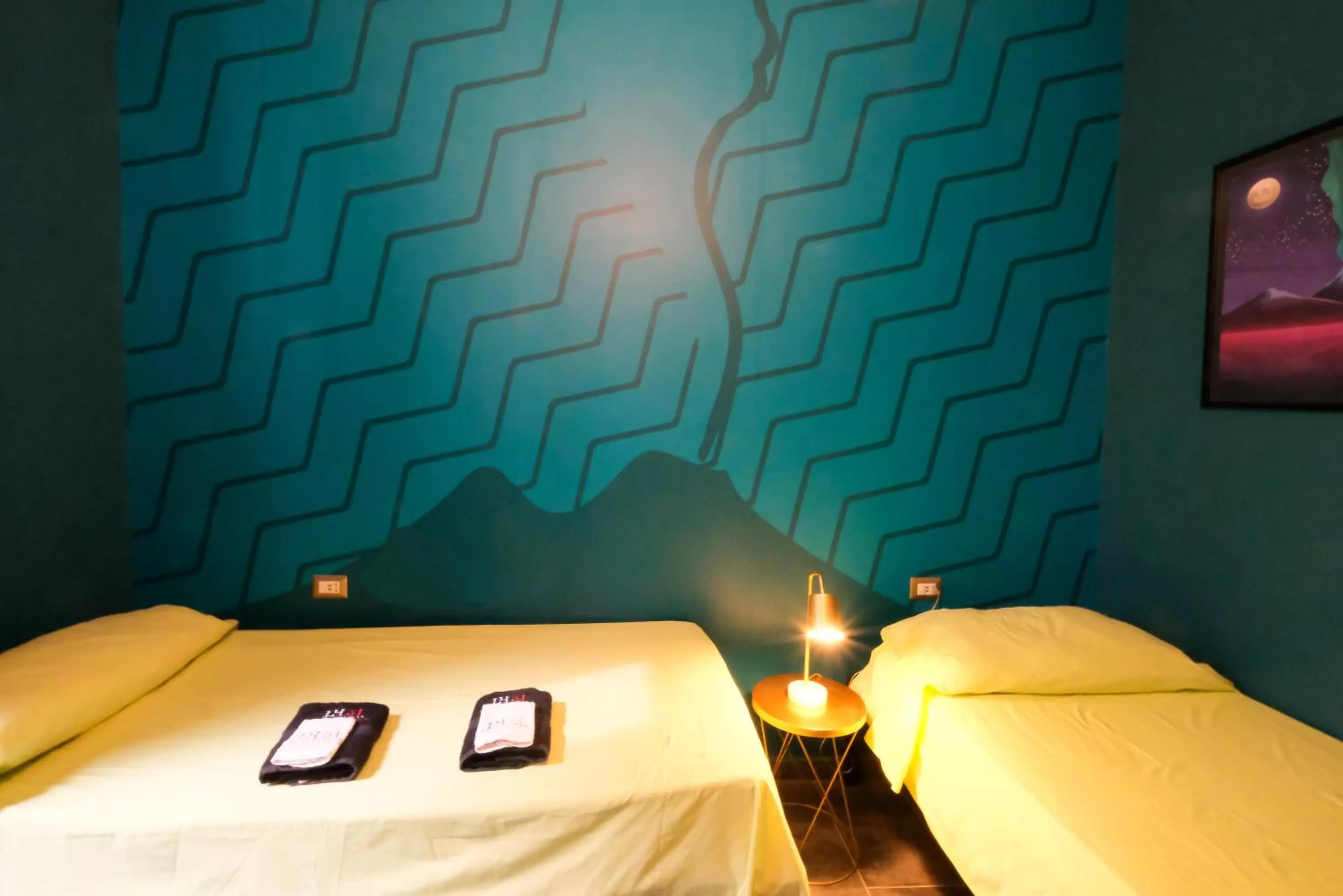 Bedroom, Bed in LH51 B&B