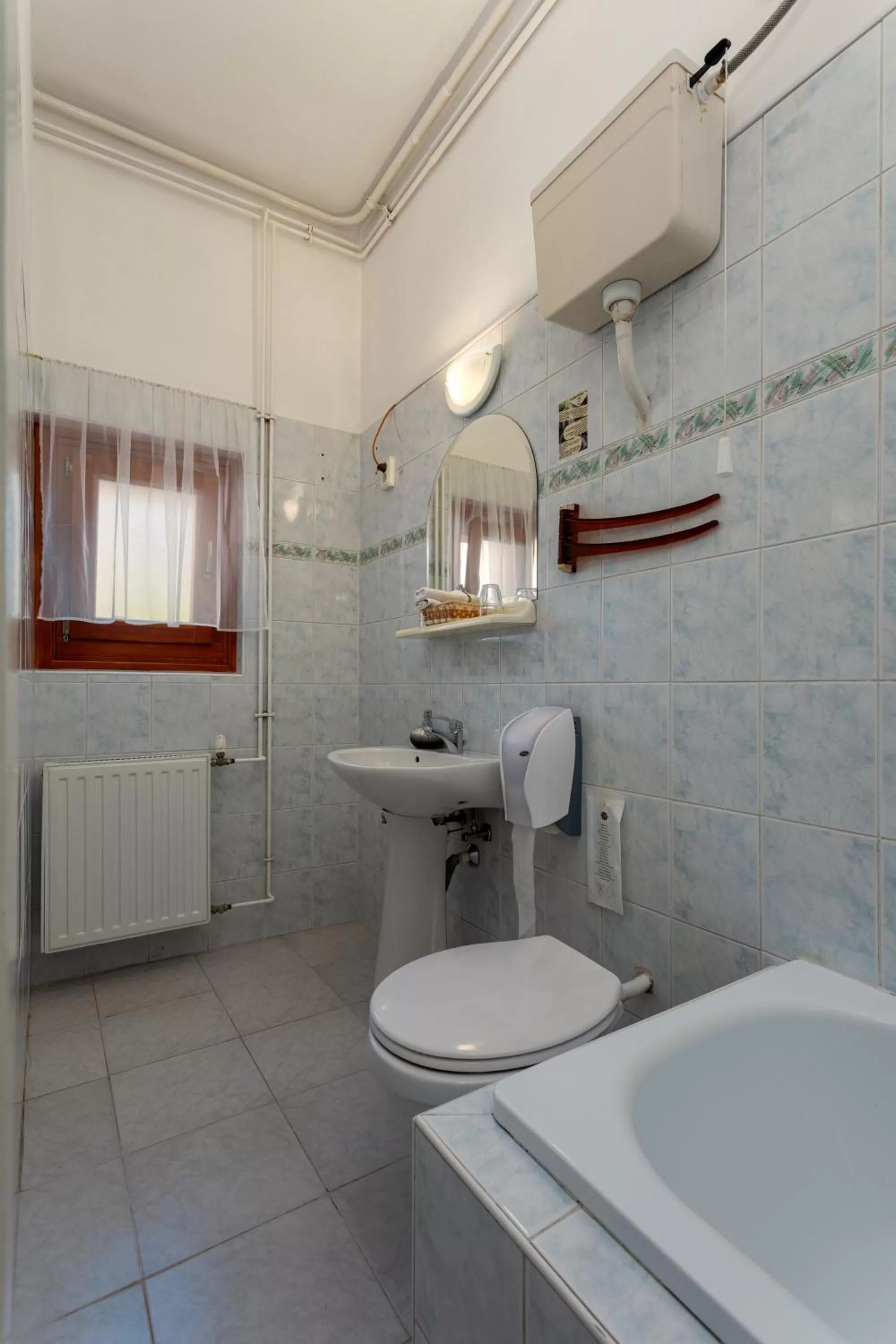 Bathroom in Illés Hotel