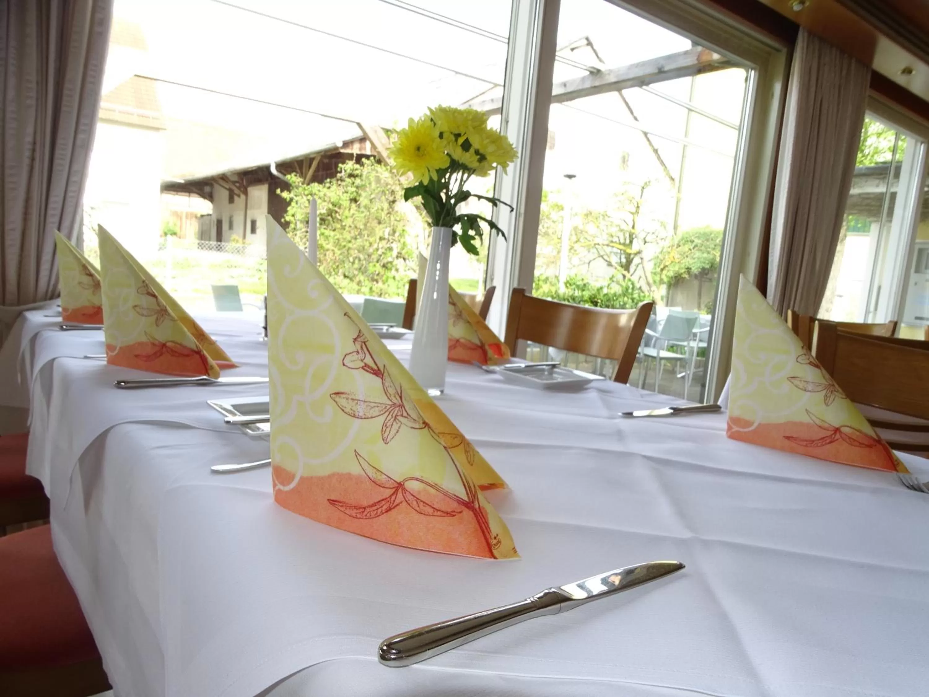 Restaurant/places to eat in Hotel Engel