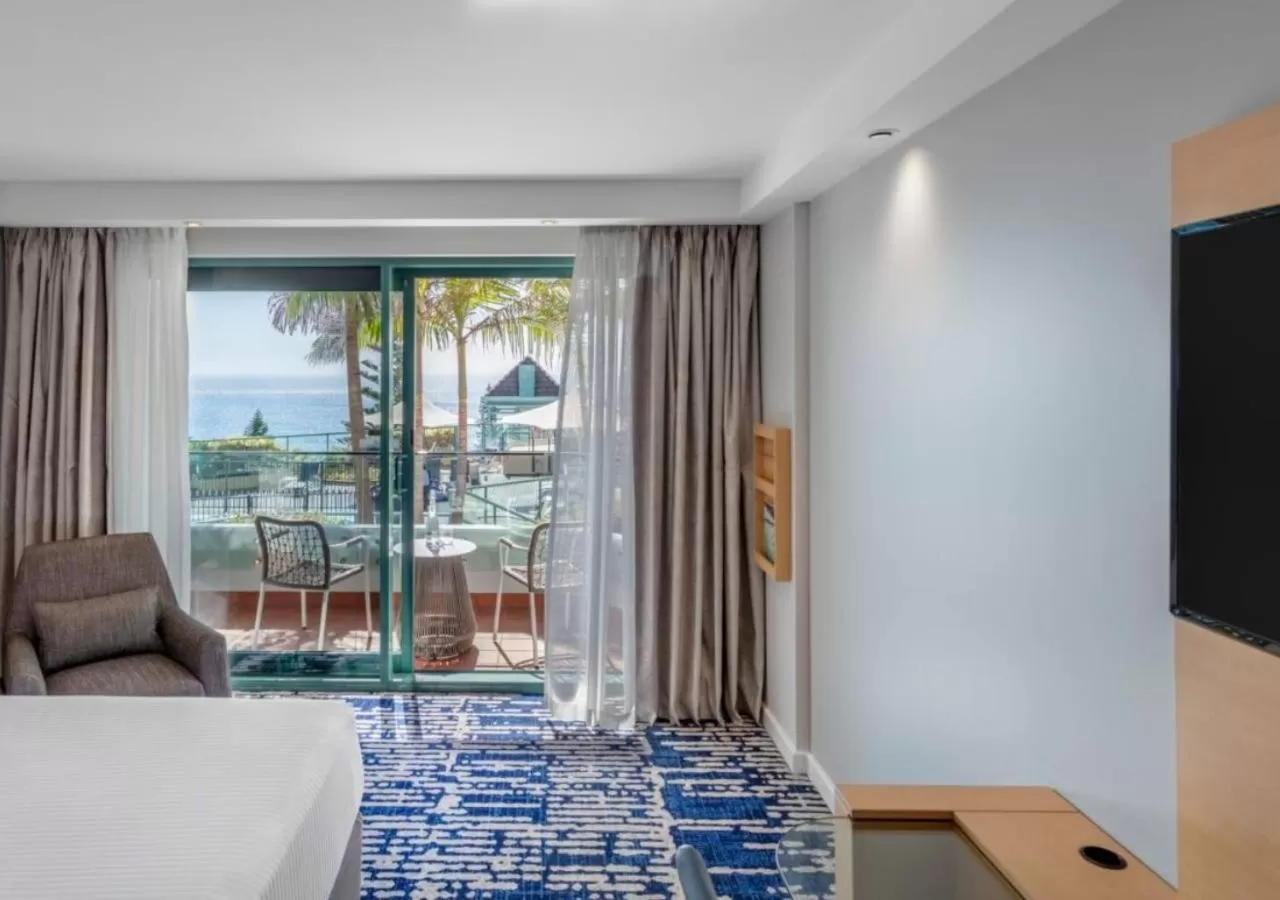 Bedroom in Crowne Plaza Sydney Coogee Beach by IHG