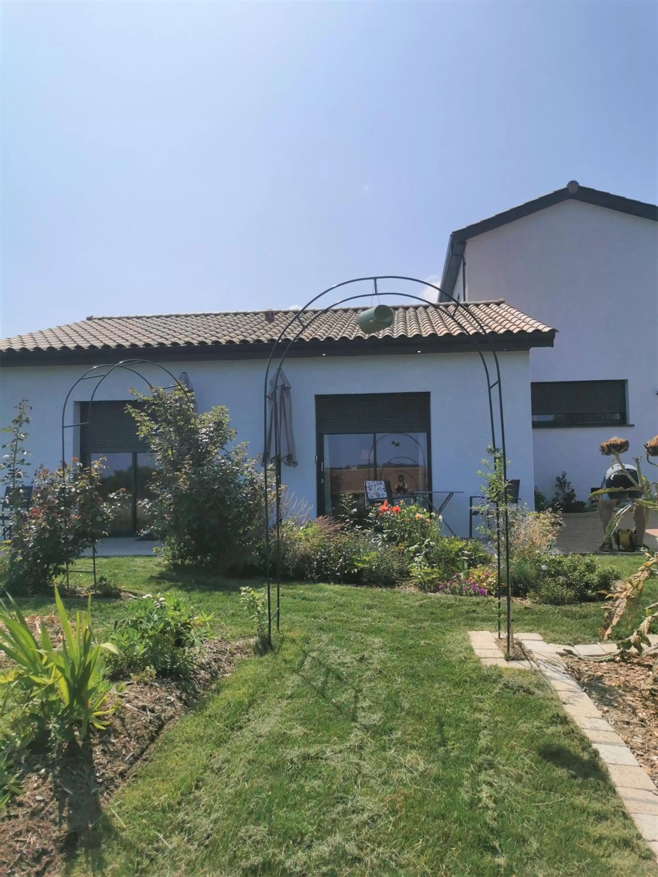 Property Building in Au Jardin des Deux Roches