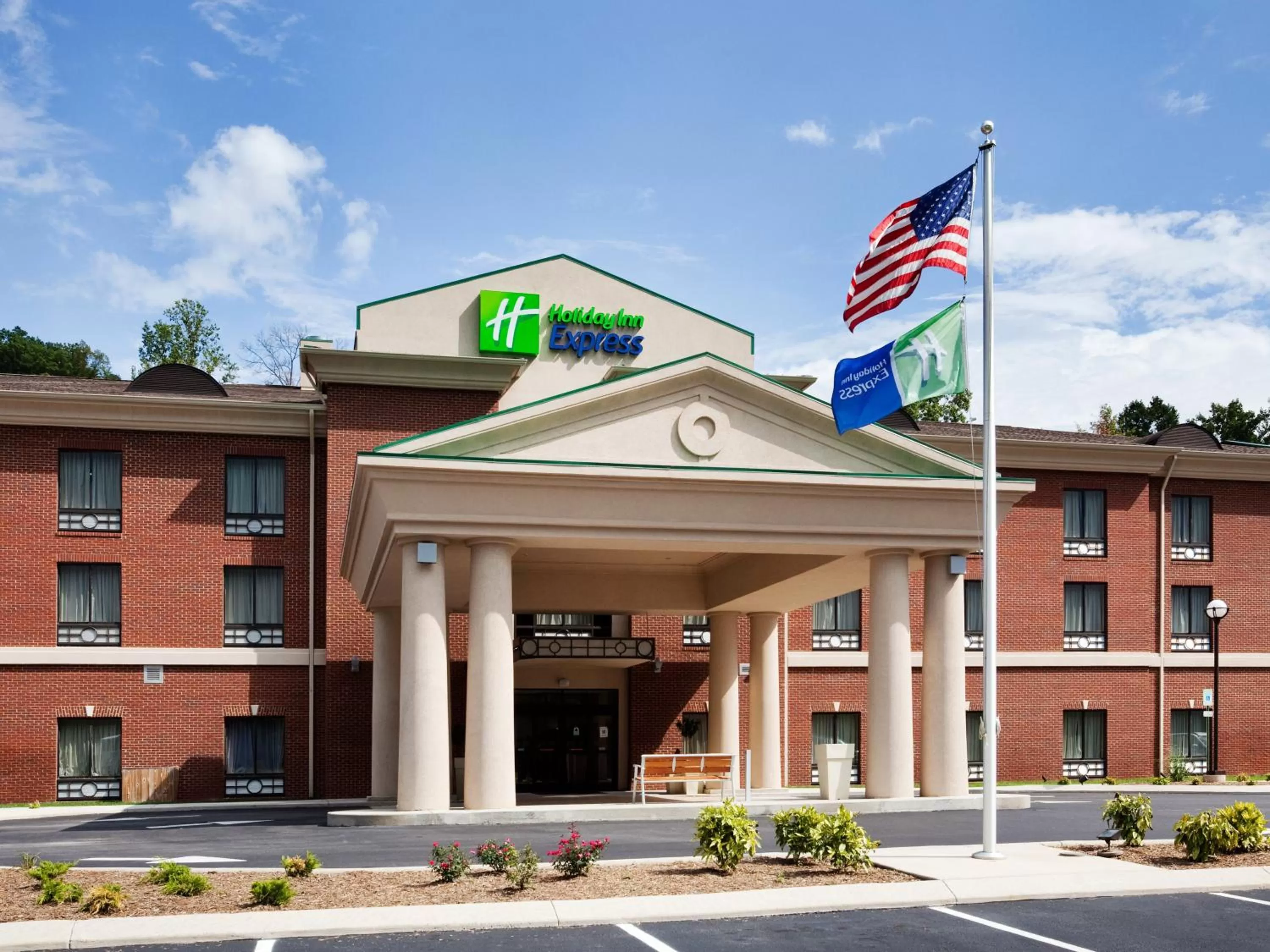 Property building in Holiday Inn Express Dayton by IHG