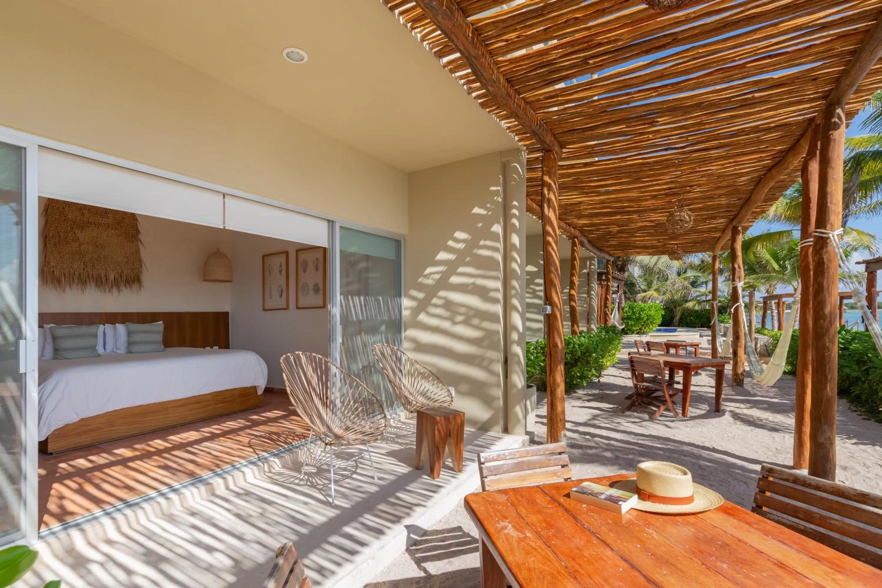 Patio, Bed in Mereva Tulum