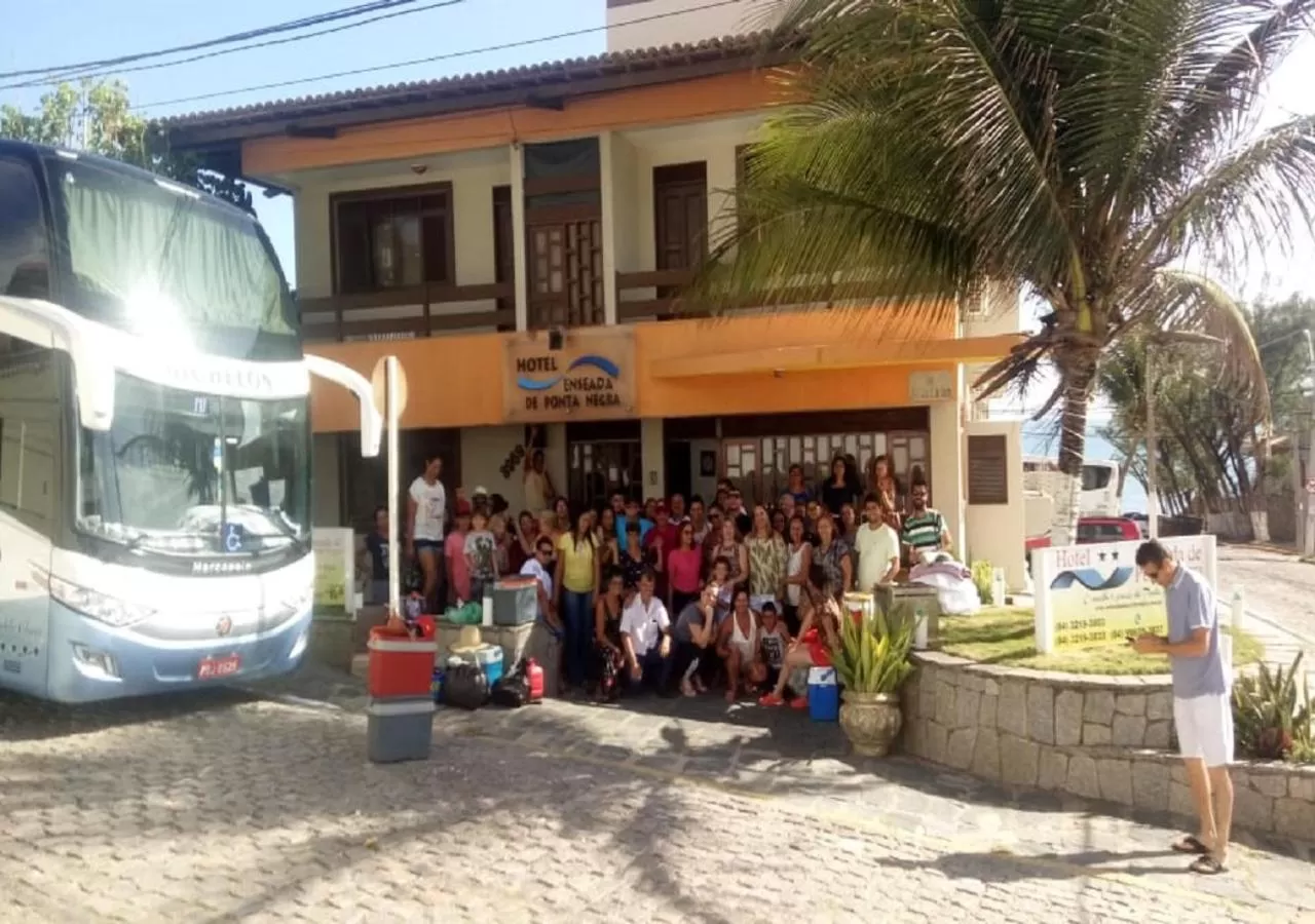group of guests in Hotel Enseada de Ponta Negra