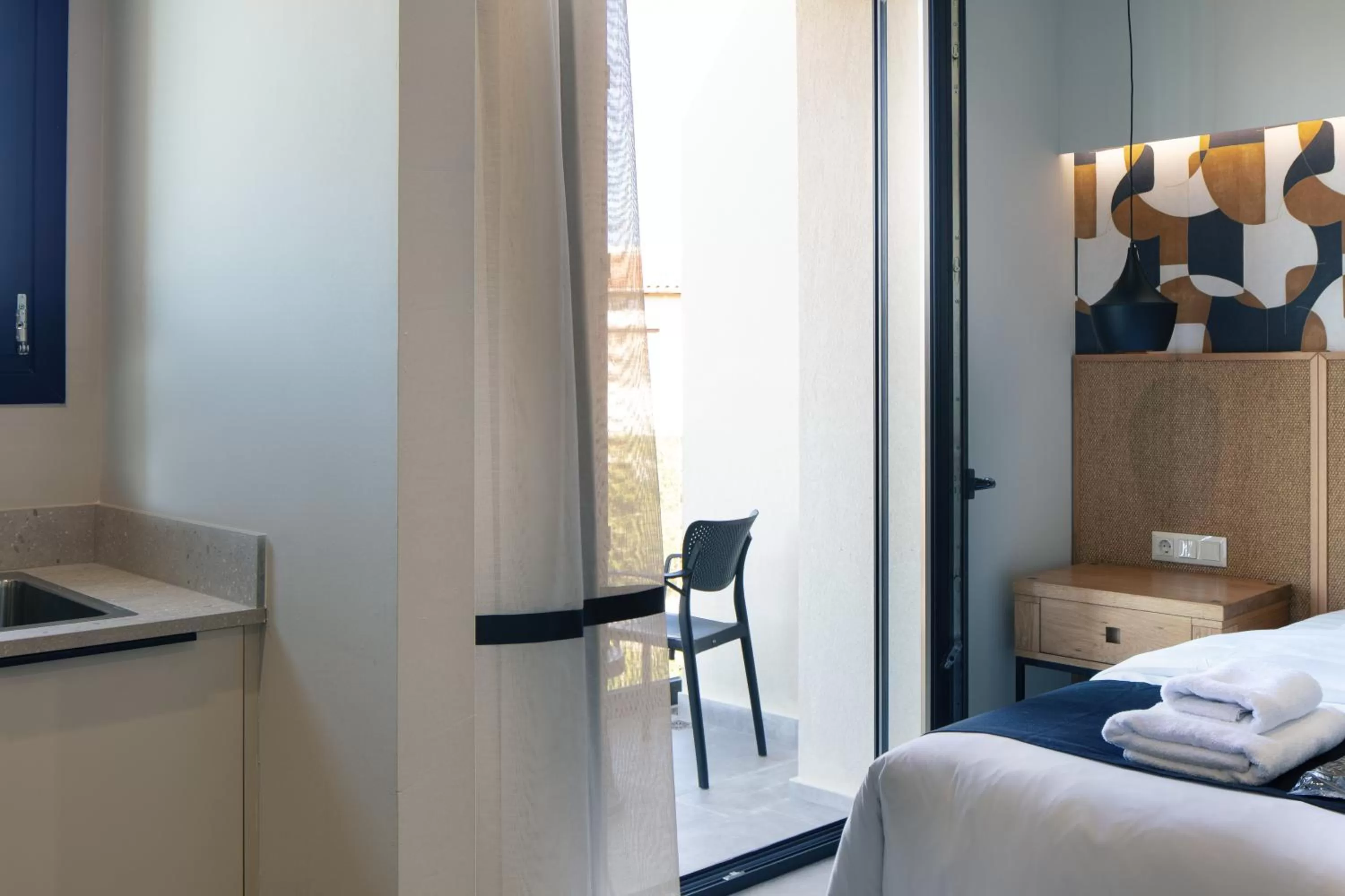 Bedroom, Bed in Chapter 02 Gallery Suites - ex GD Gallery Suites