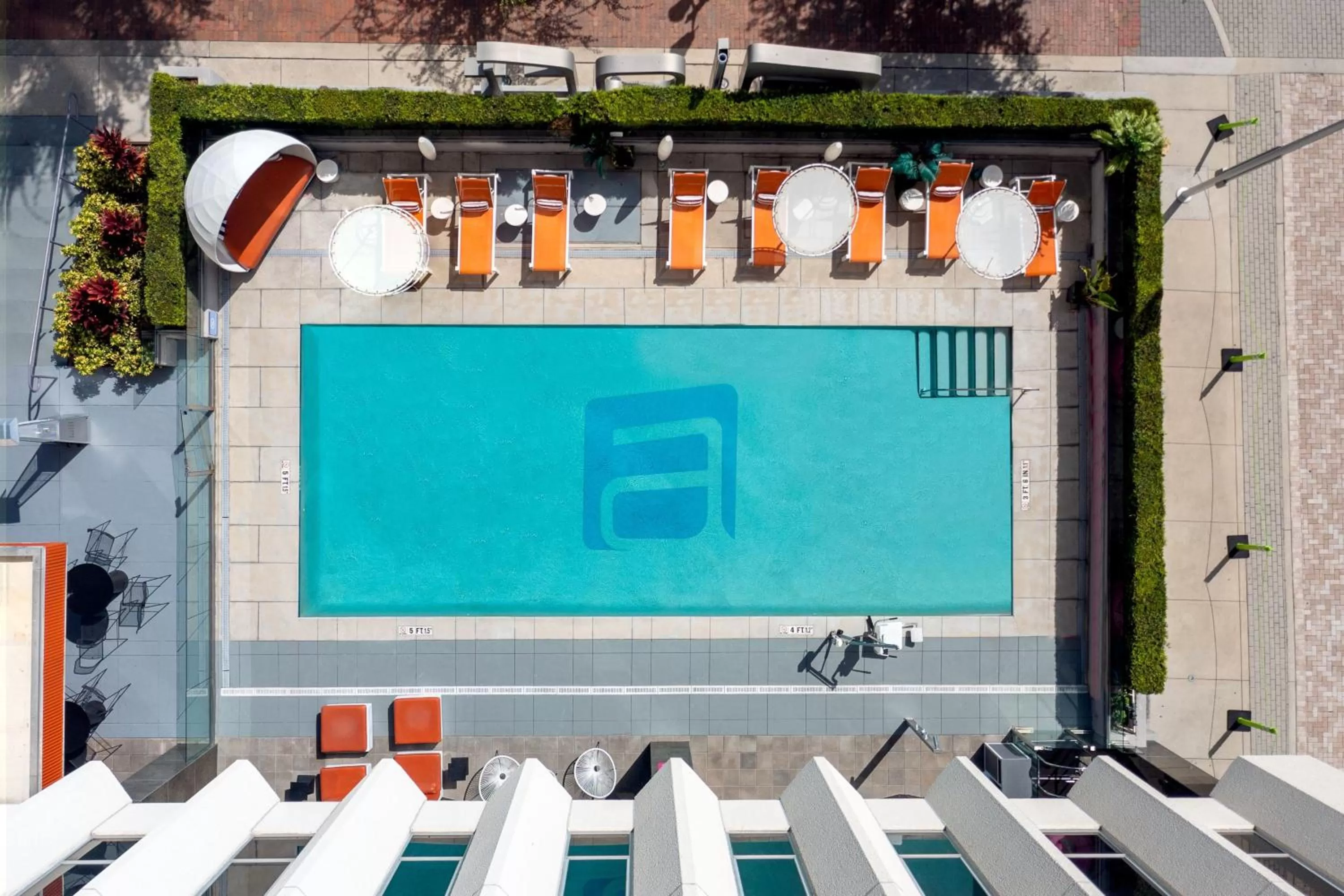 Swimming pool in Aloft Orlando Downtown