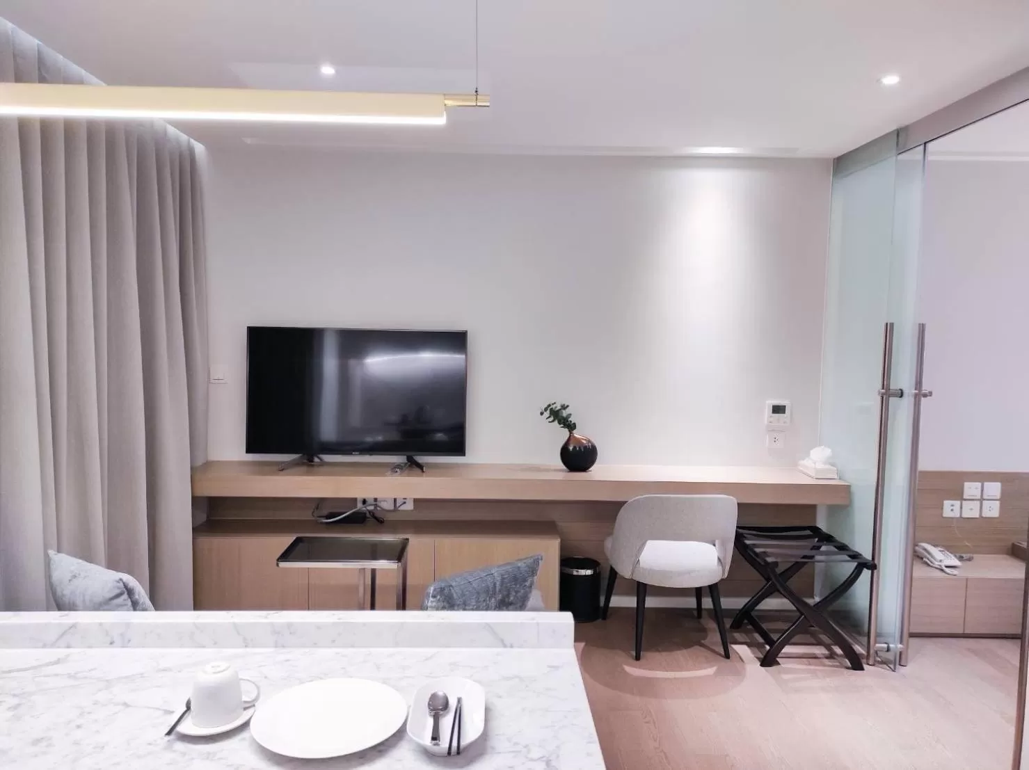 Living room in ashley hotel bkk