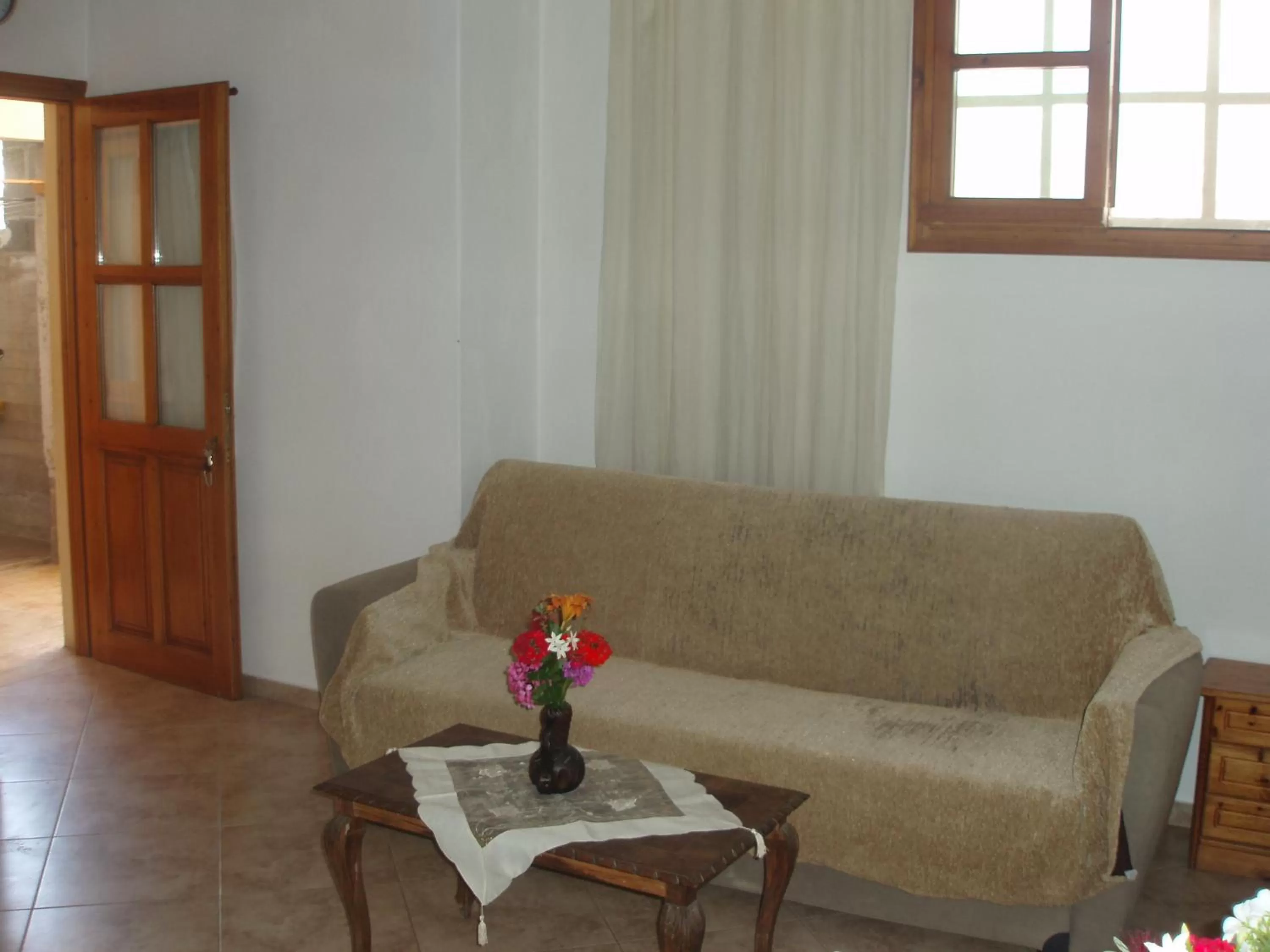 Living room in skiathos studios HL