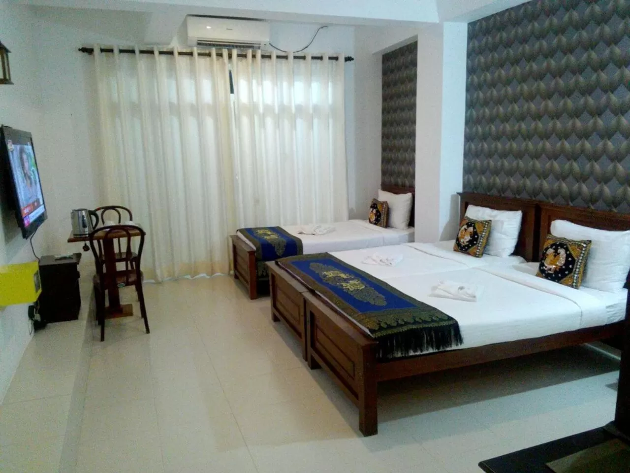 Bed in Kandy Supreme Hotel