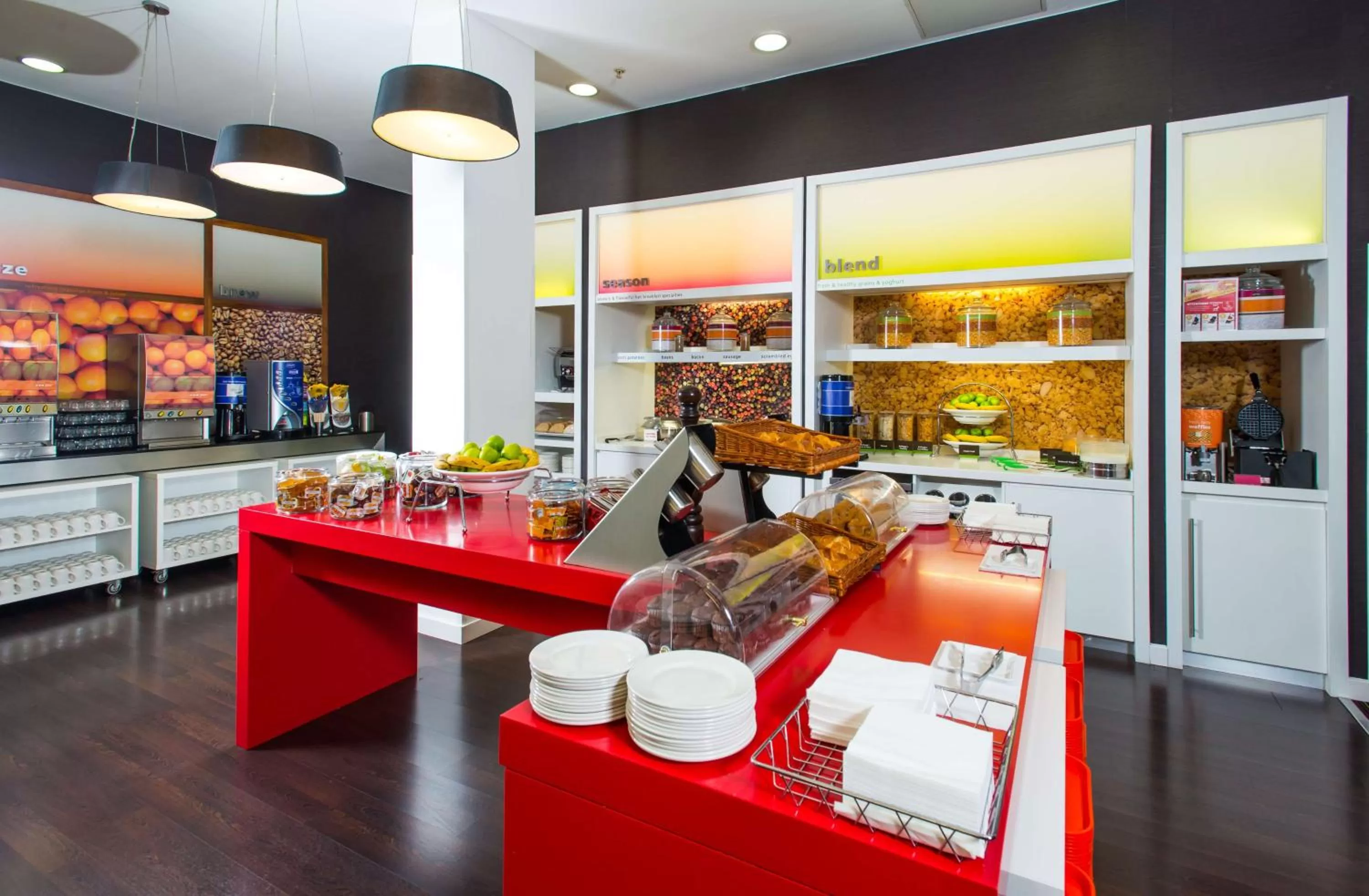 Dining area in Hampton By Hilton Liverpool City Centre