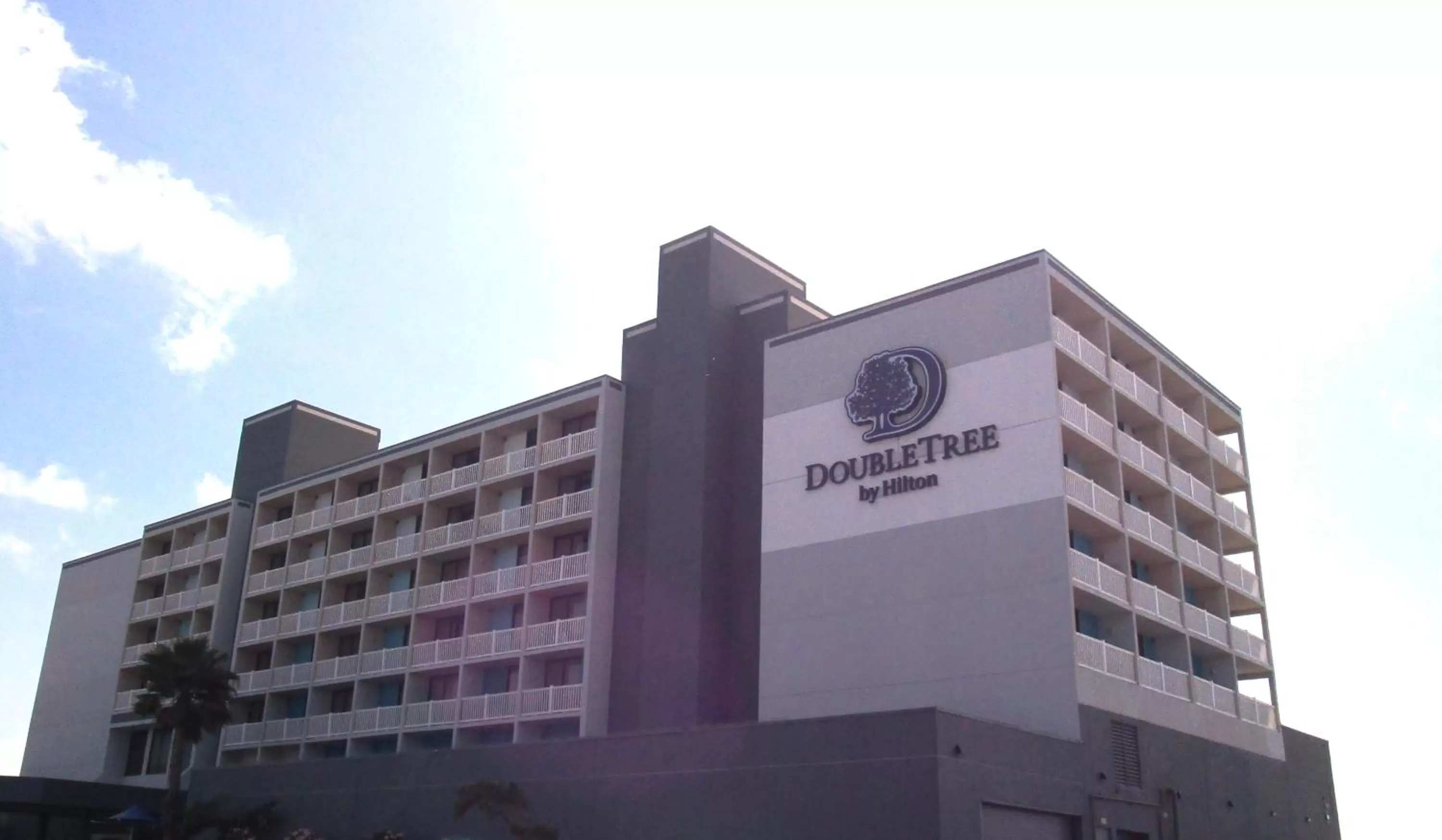 Property building in DoubleTree by Hilton Corpus Christi Beachfront