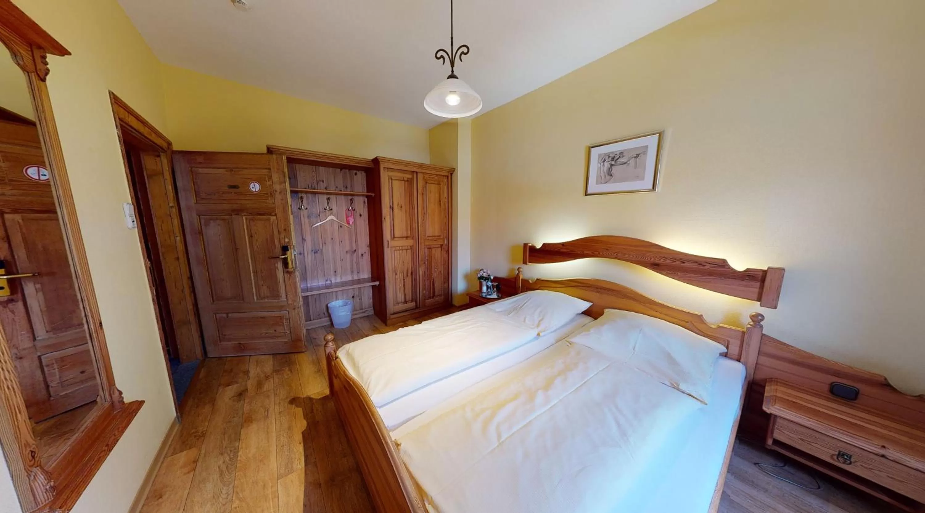 Photo of the whole room, Bed in Hotel Rothenburger Hof