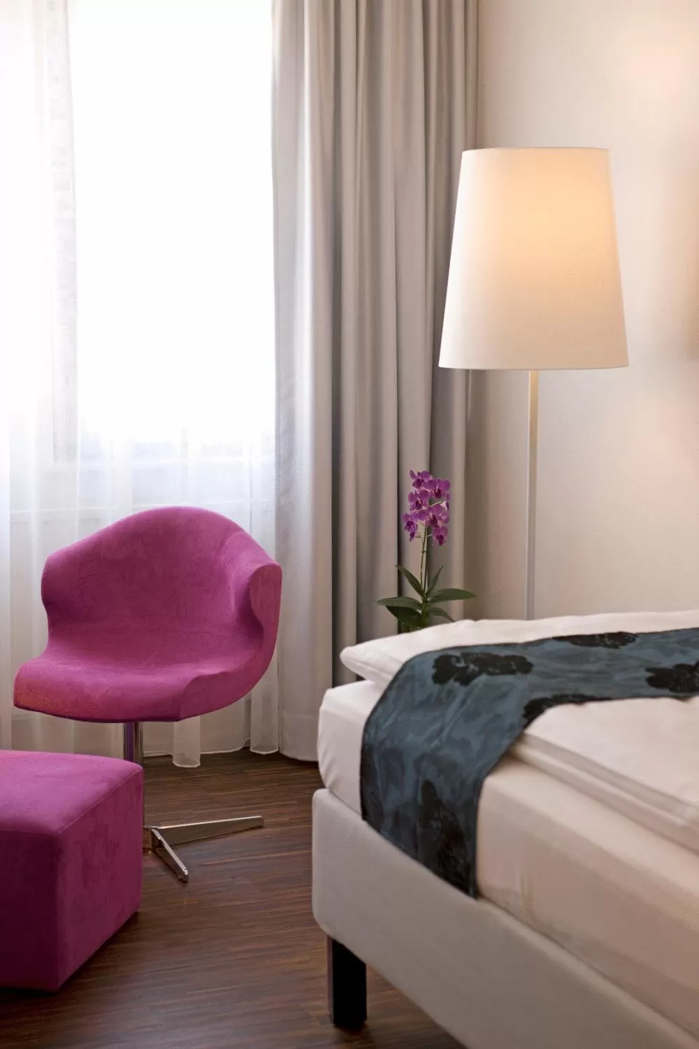 Seating area, Bed in Design Hotel Zollamt