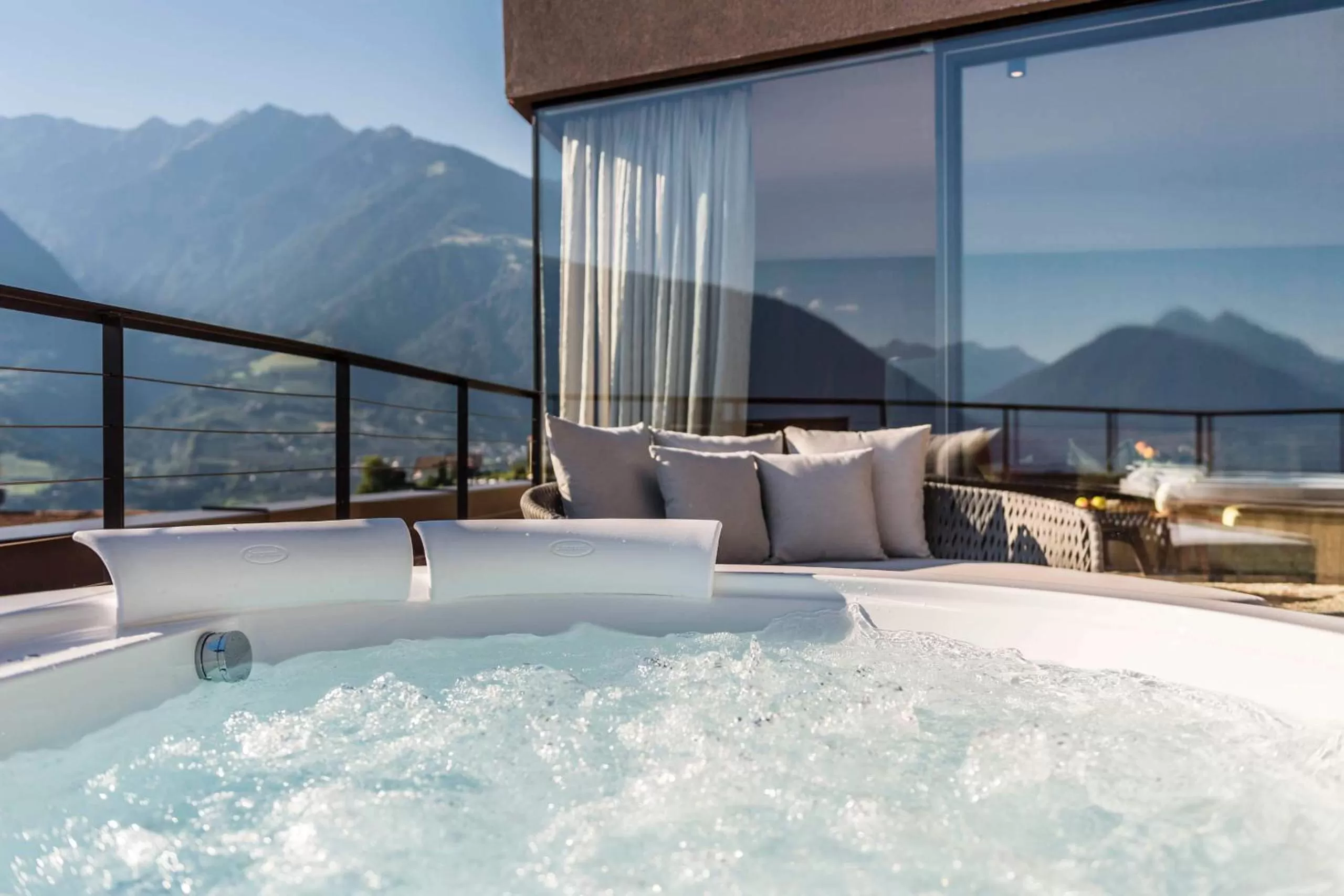 Hot Tub in Hotel Rosengarten (Schenna Resort)