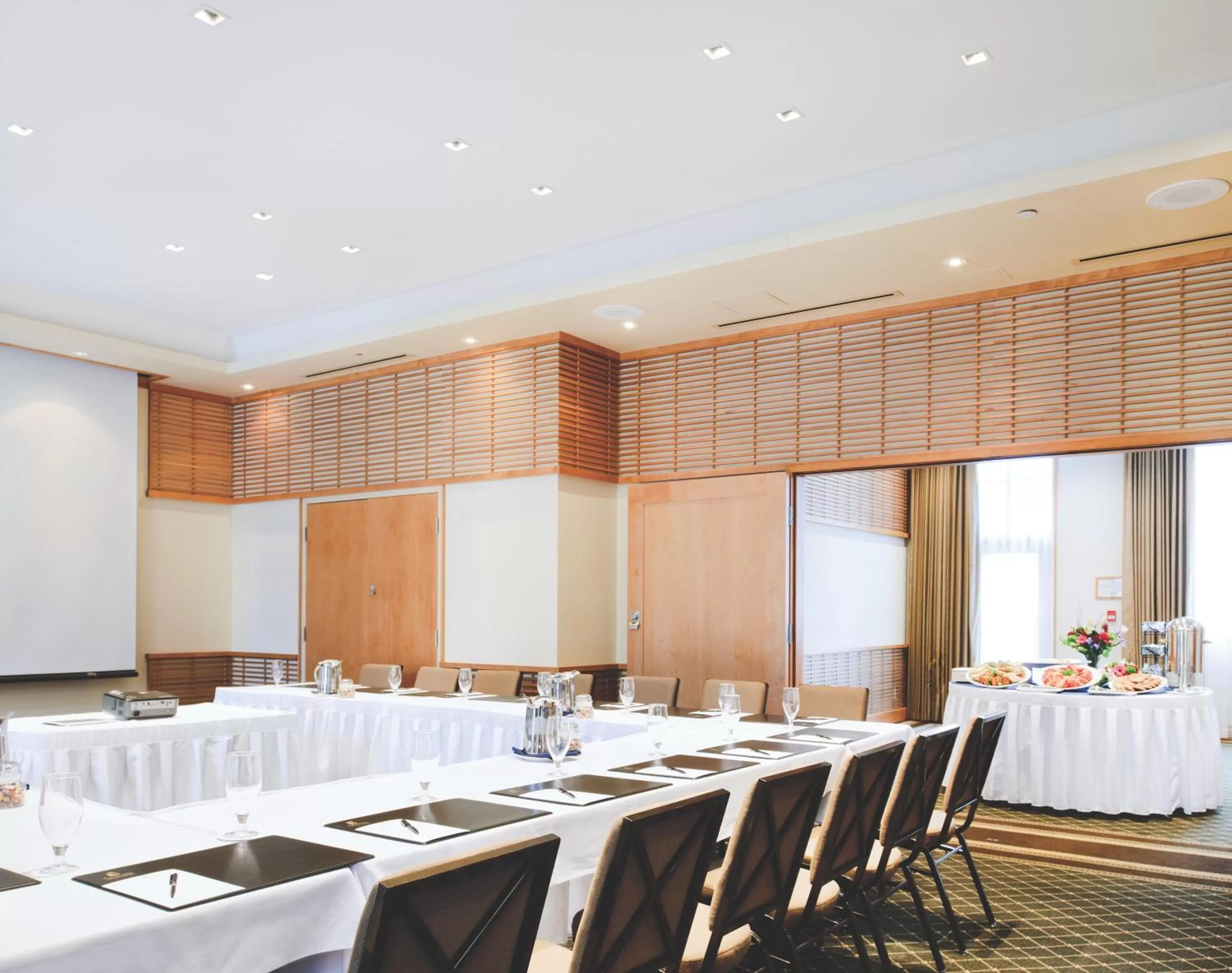 Business facilities in Pan Pacific Whistler Village Centre