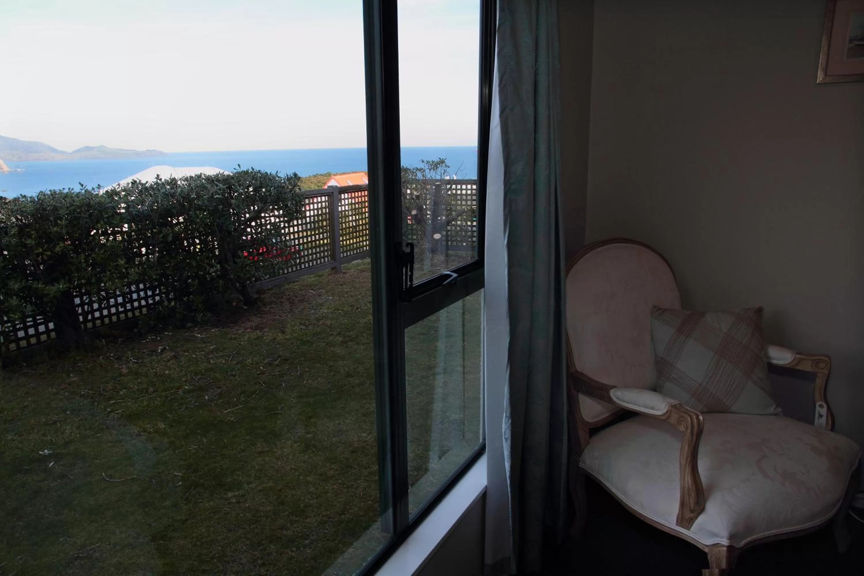 Bedroom in Pacific View Bed and Breakfast