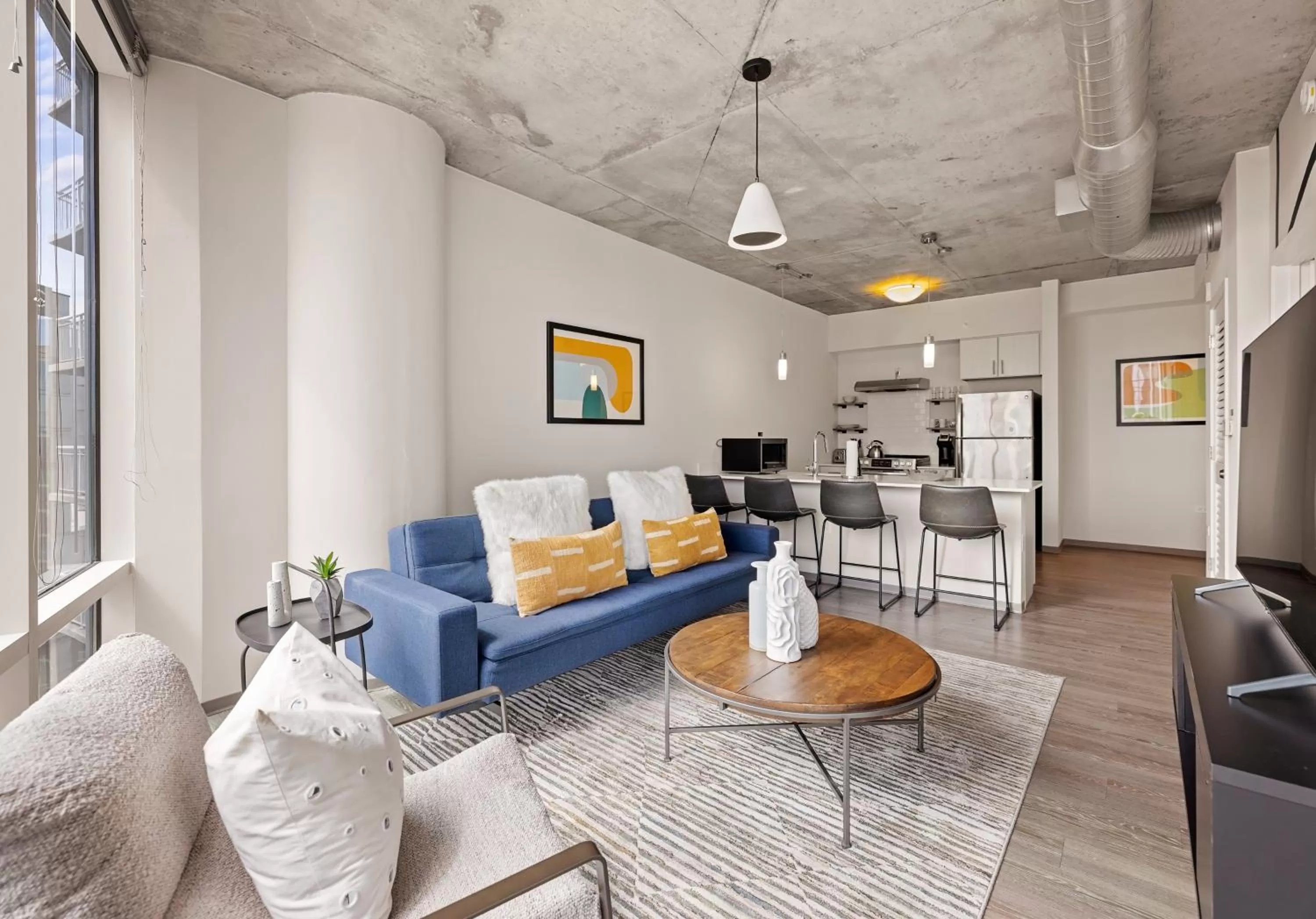 Kitchen or kitchenette in Placemakr Premier SoBro