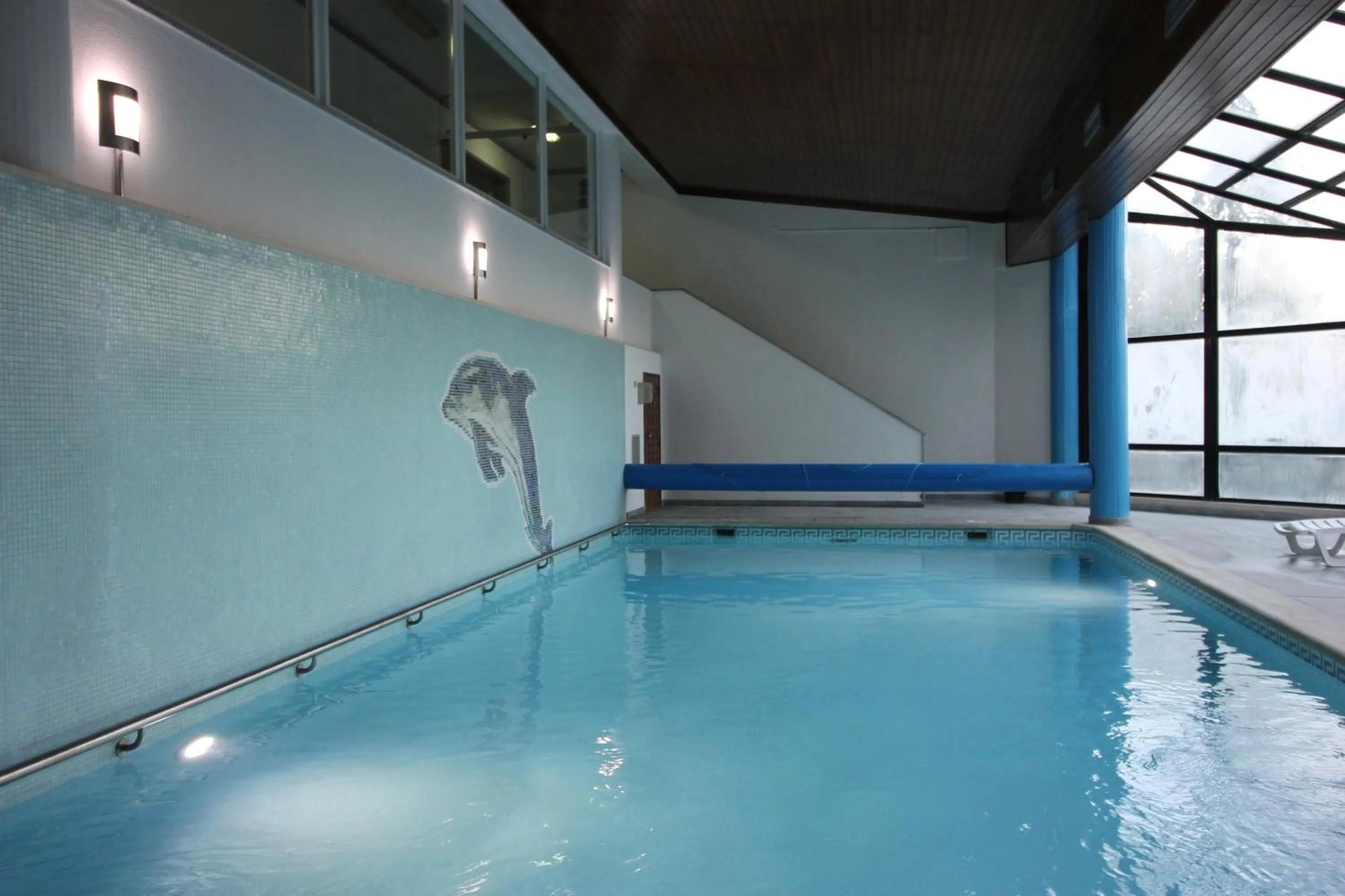 Swimming pool in Hotel Senhora do Castelo
